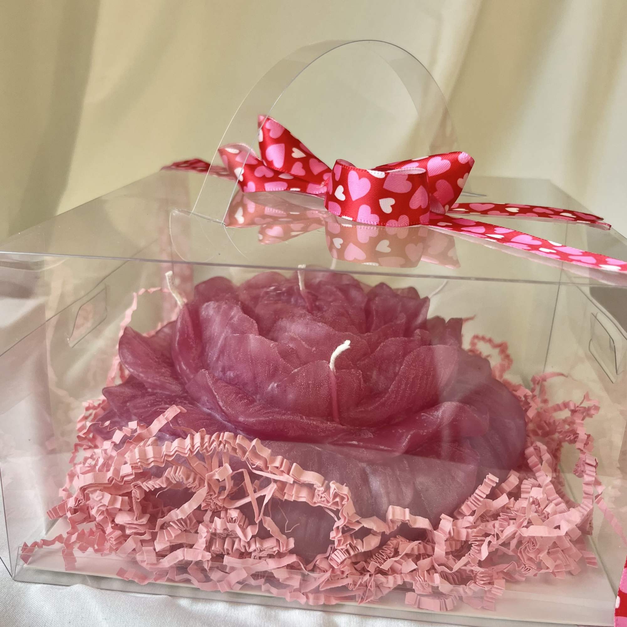 Do you know a candle lover? This is the biggest candle you