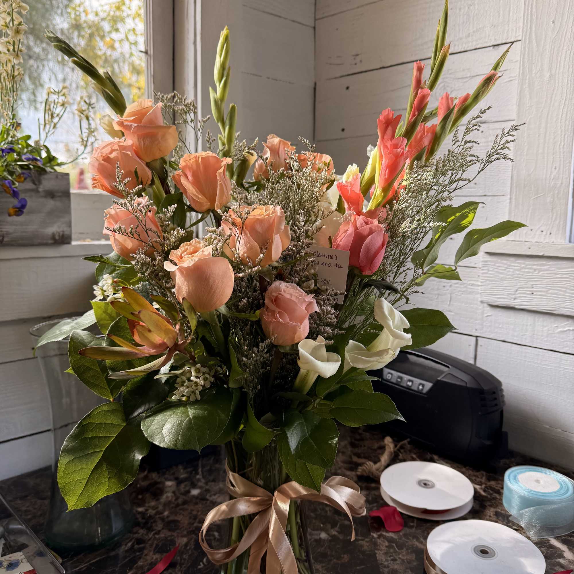 Mix of peachy pinks, simple, elegant and fit for any occasion to