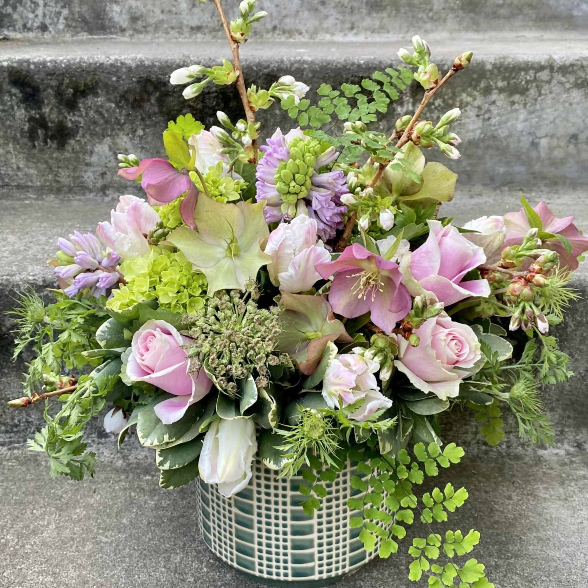 Brighten any space with our Spring Mixed Floral Arrangement, a lush designer&rsquo;s