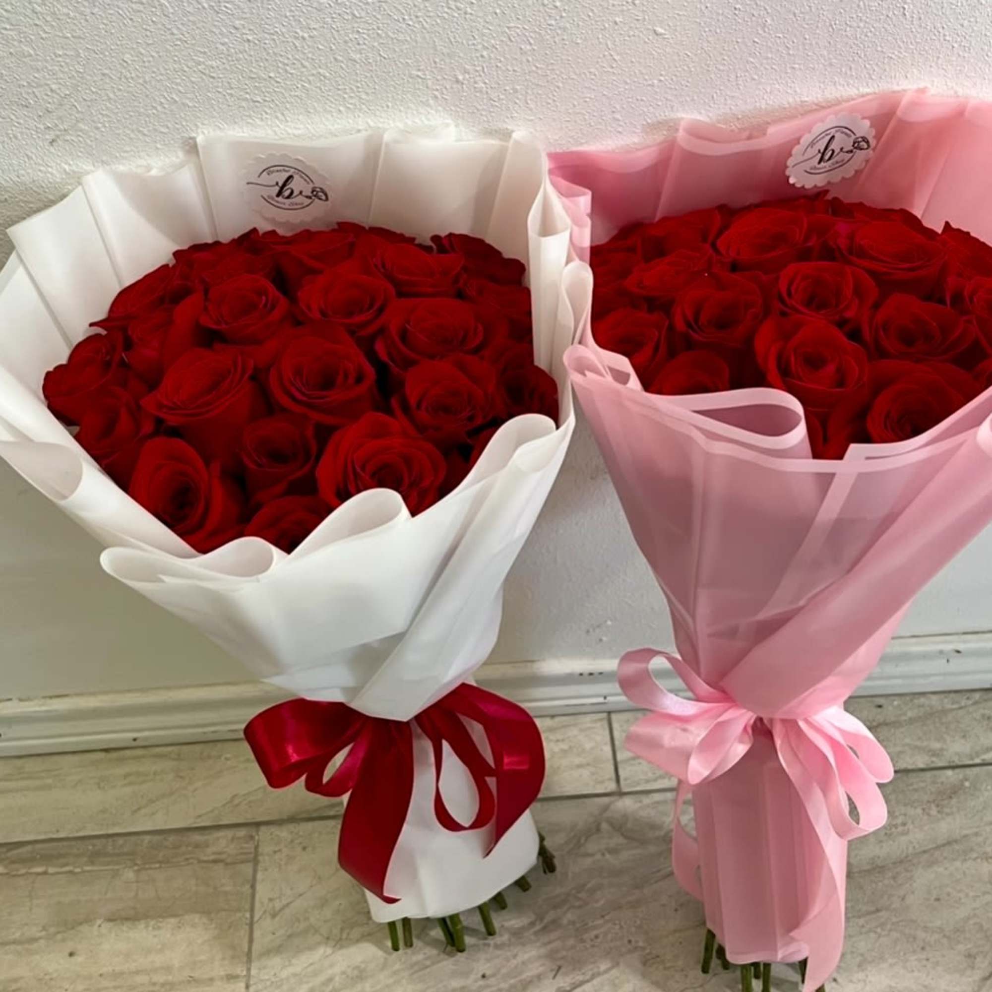 Bouquets de 24 rosas y 50 rosas y100 rosas