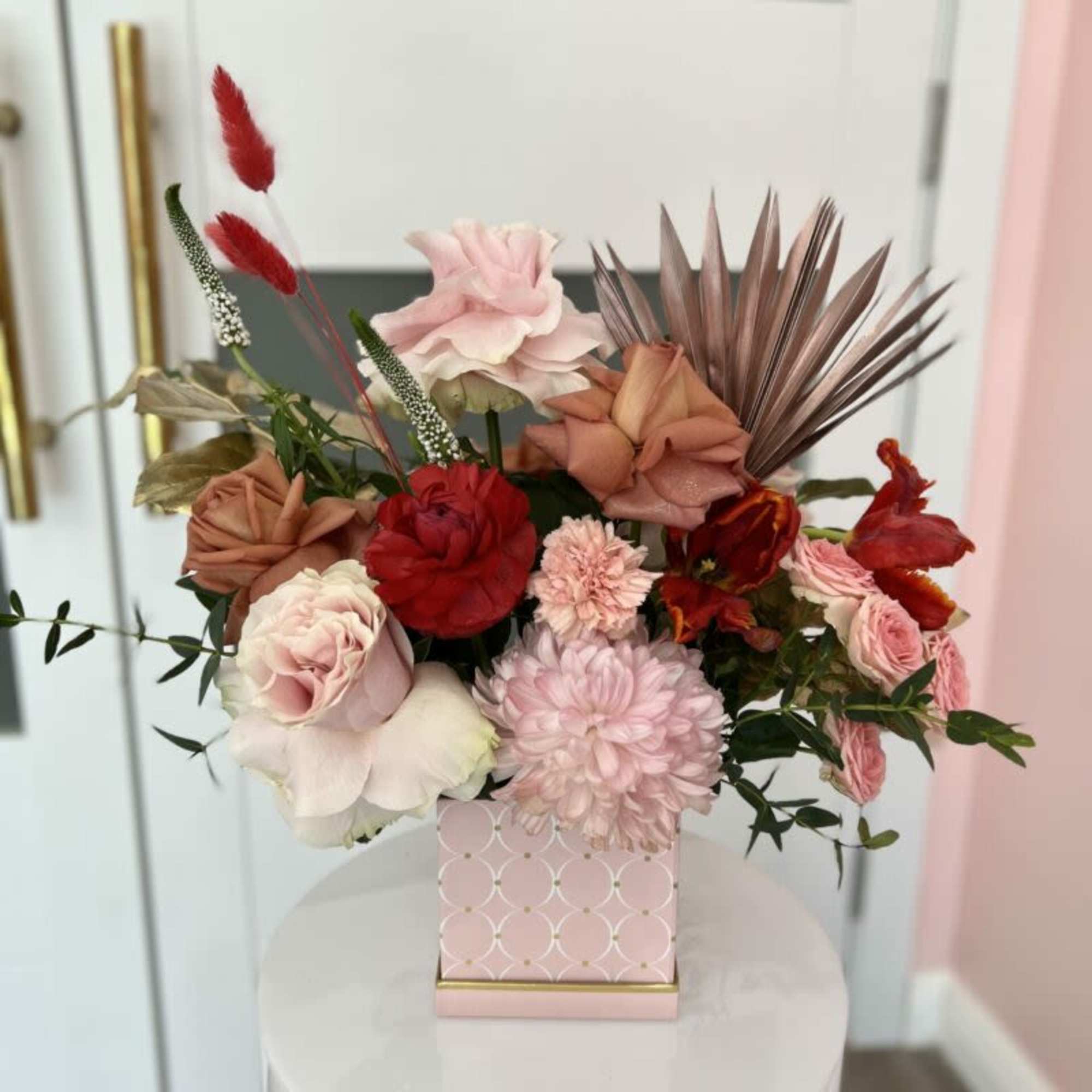 Blush assorted composition of fresh and dry floral accent designed in our