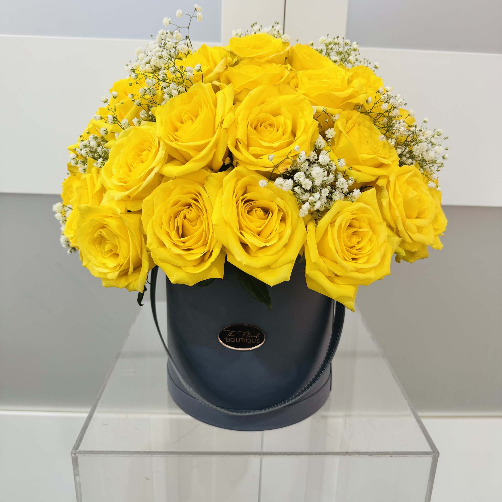 For the yellow rose lover, we present 50 premium ecuadorian roses with