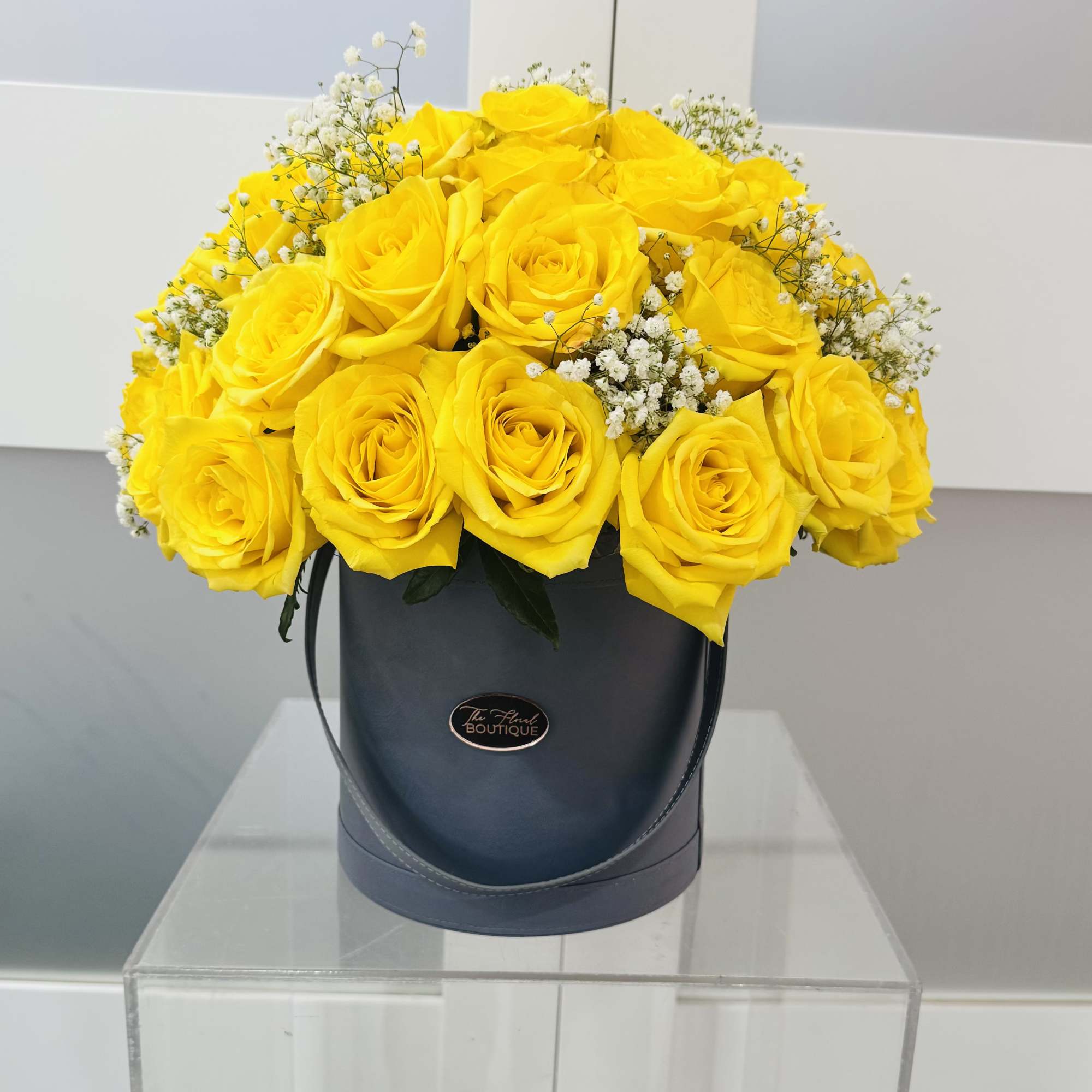 For the yellow rose lover, we present 50 premium ecuadorian roses with