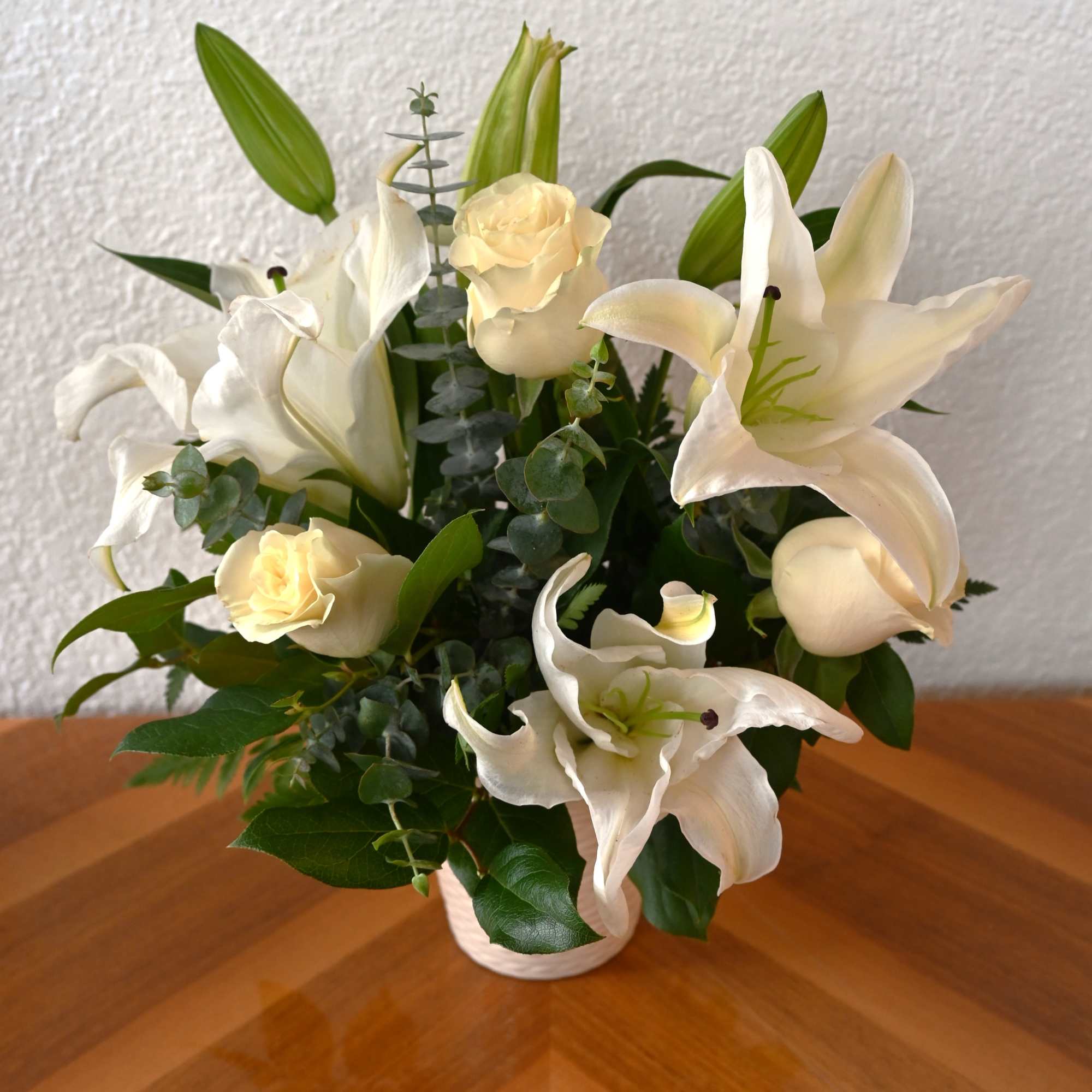 Wrap them in comfort with our Elegant Embrace. With the timeless combination