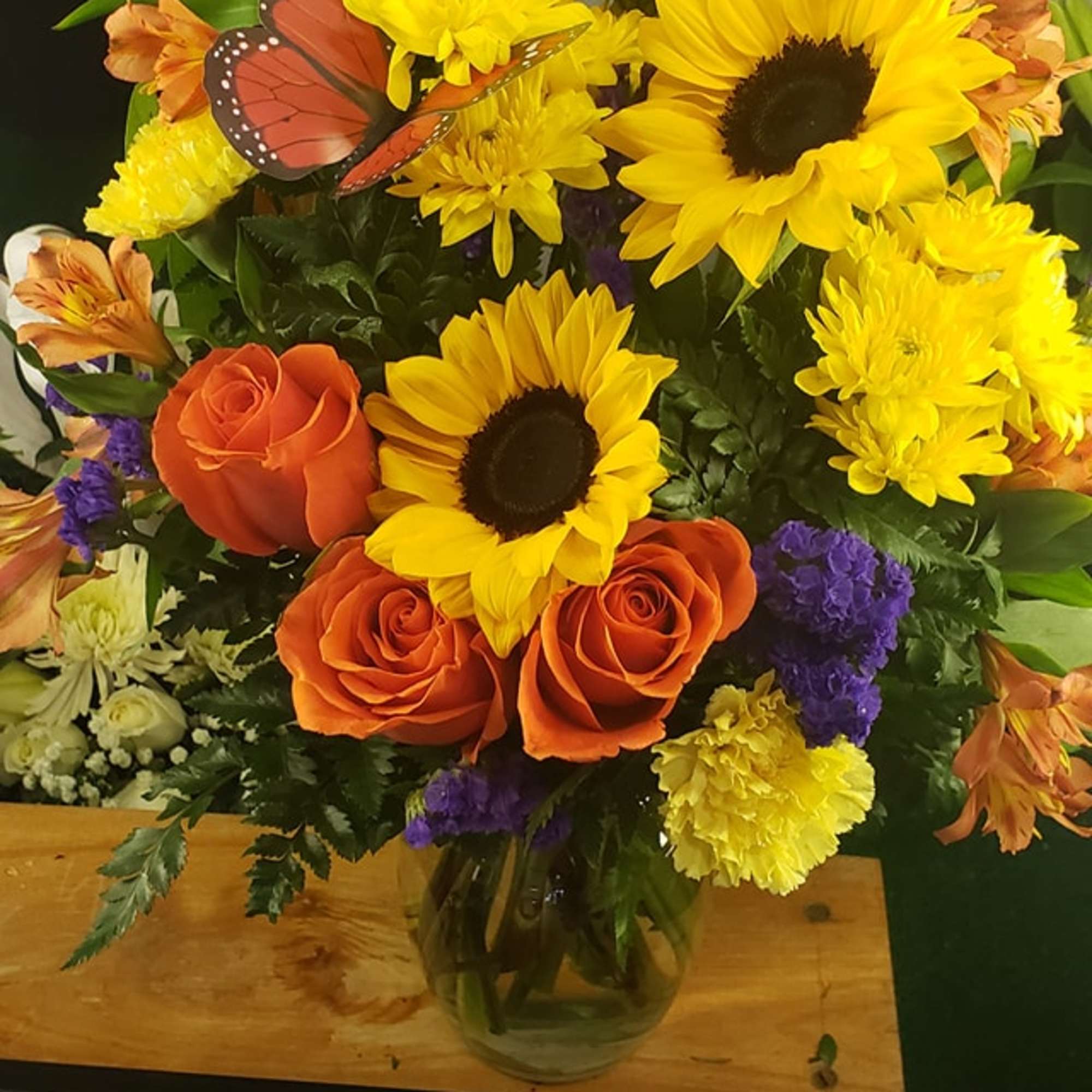 A perfect "Just Because" arrangement to brighten some special someones day 
Made