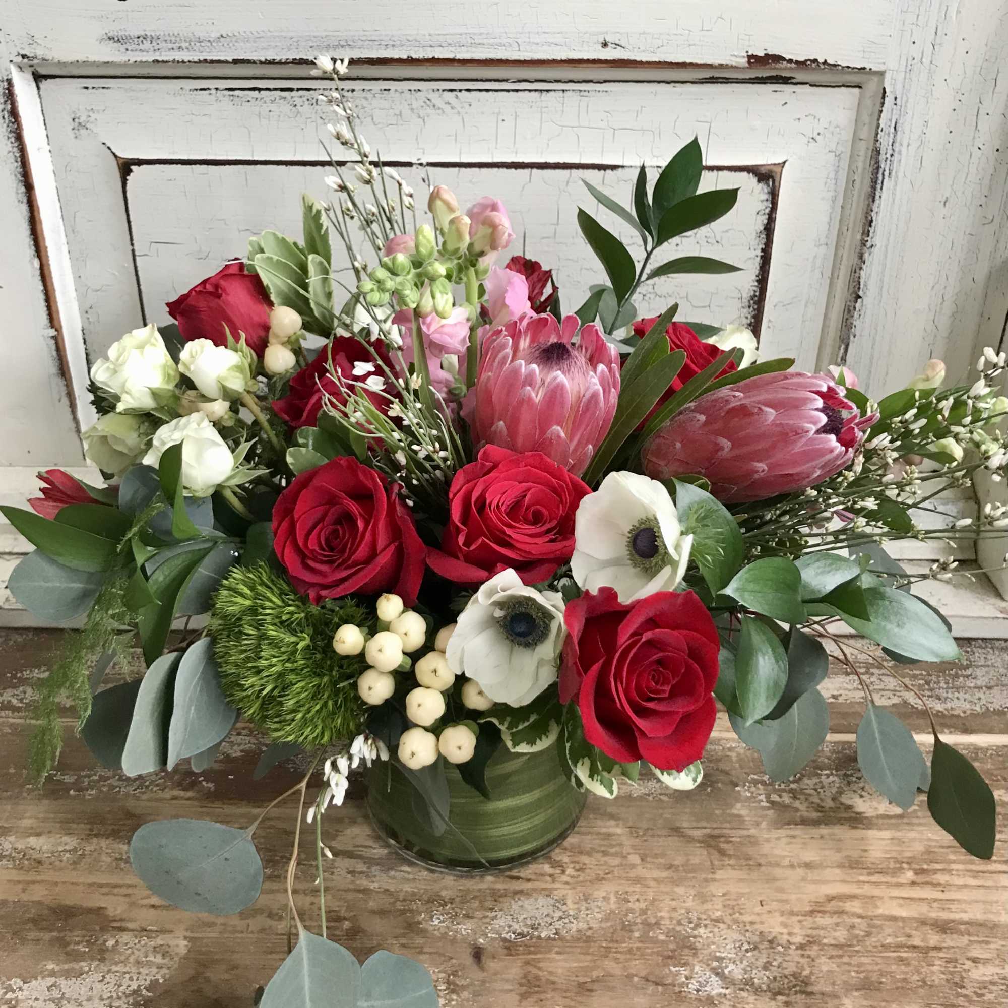 Red roses? Yes, but with a twist. This unique design in a