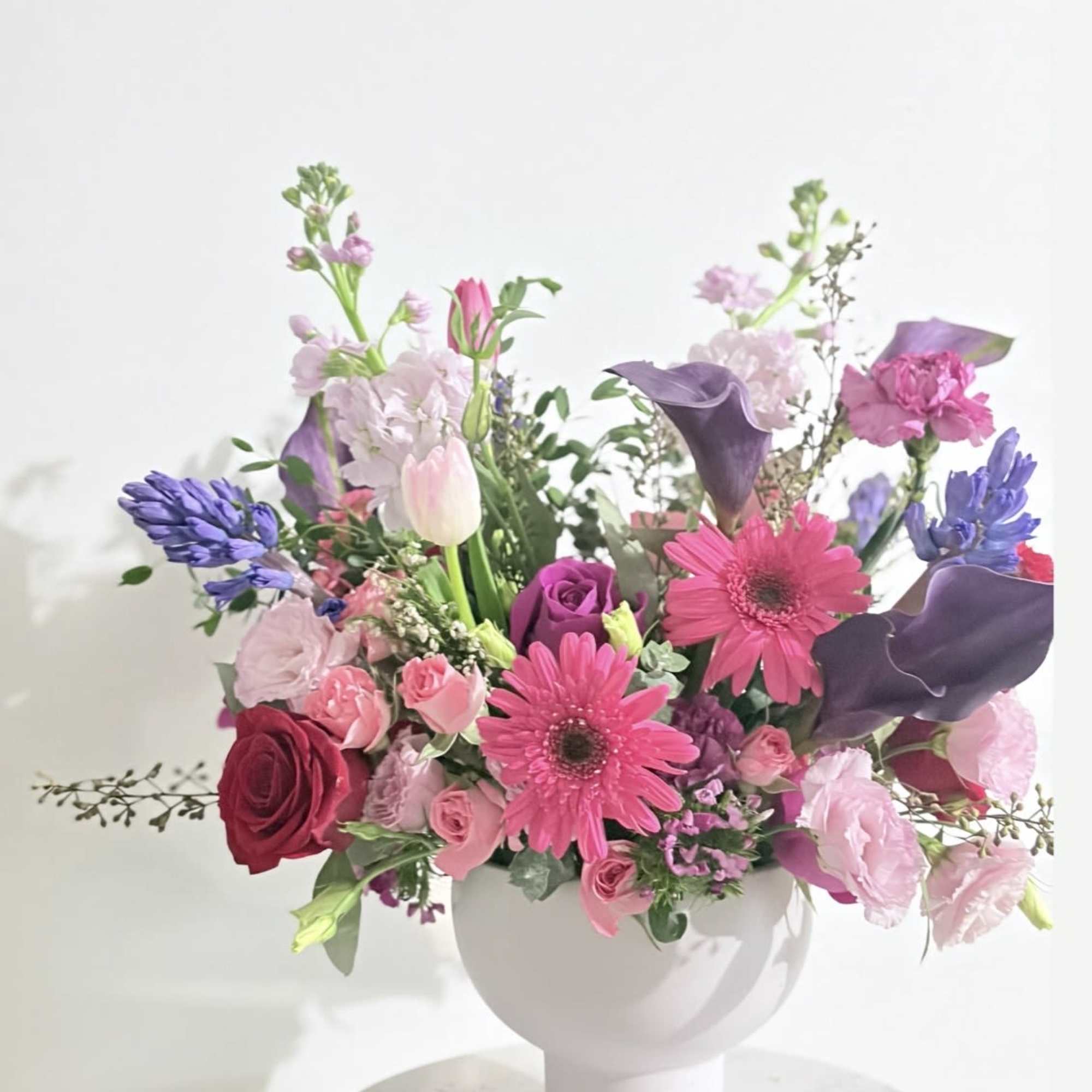 6.5" X 5.25" for standard and deluxe
8" X 6.5" for premium 

Please