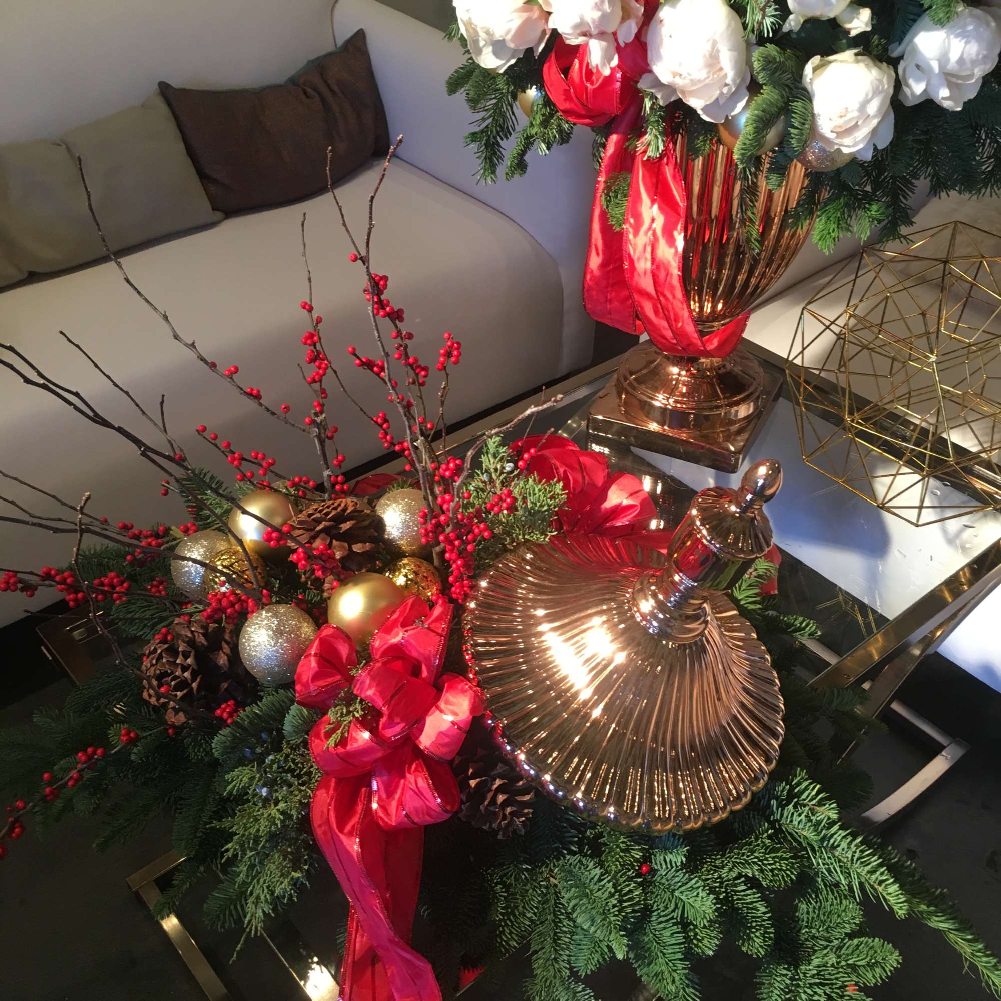 An explosion of red and white in an extravagant two-piece arrangement! This