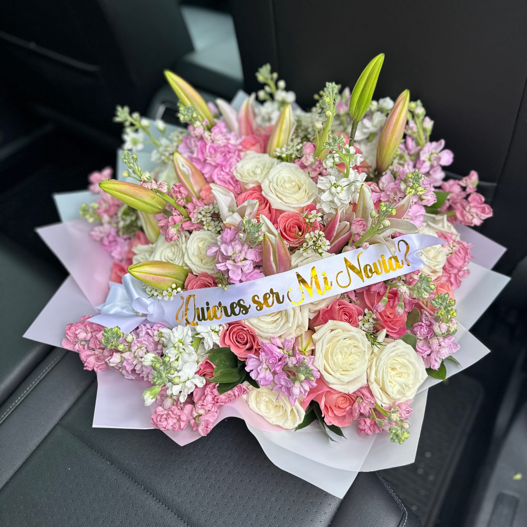 Ramo para el dia de la novia en Long Island, New York.

Incluye:
50