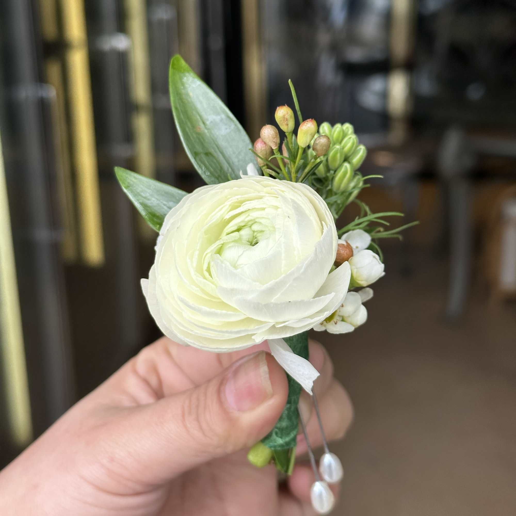 Es un ramo de novia compacto.

Las im&aacute;genes son como punto de referencia