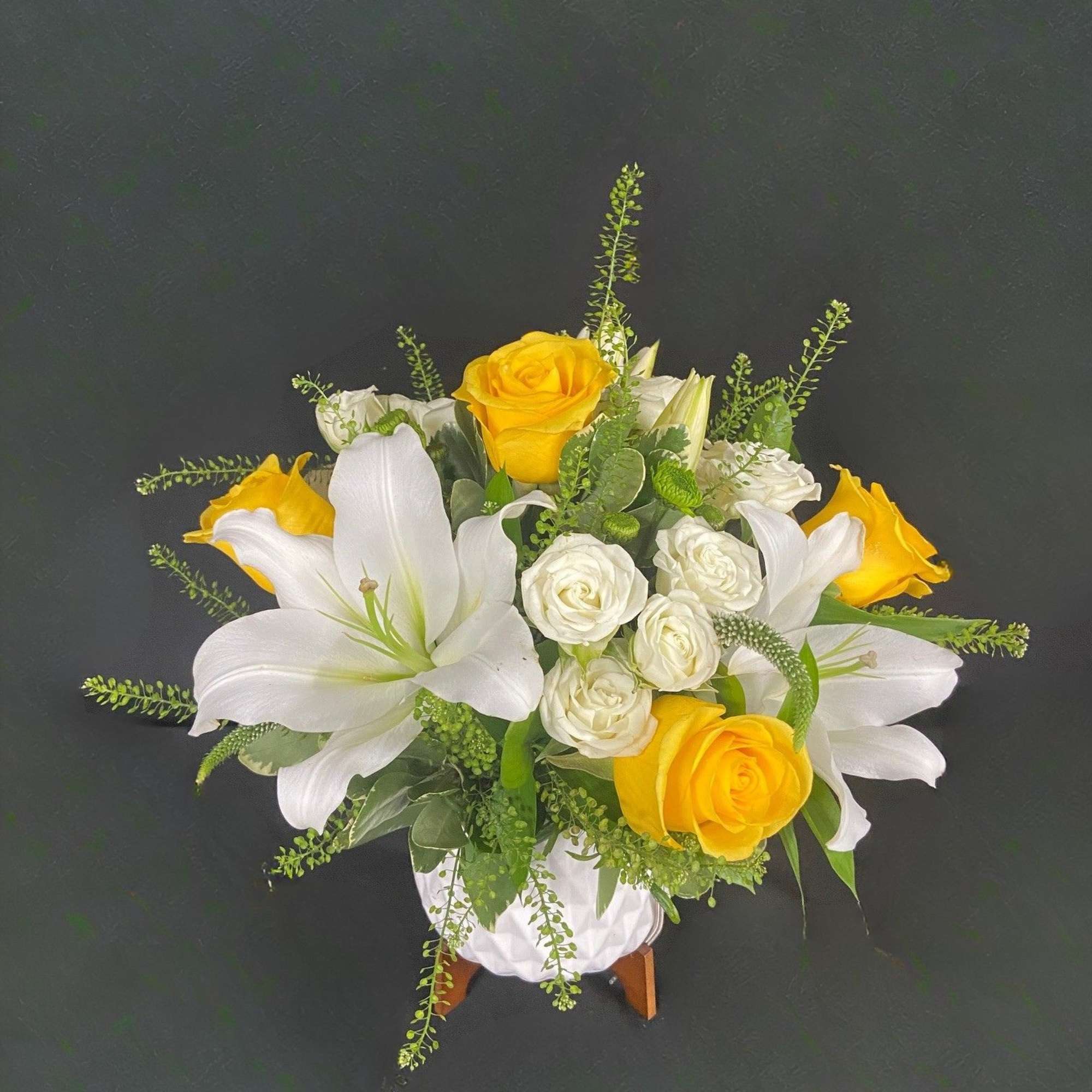 A beautiful way to welcome the day. Our Sunrise arrangement has vibrant