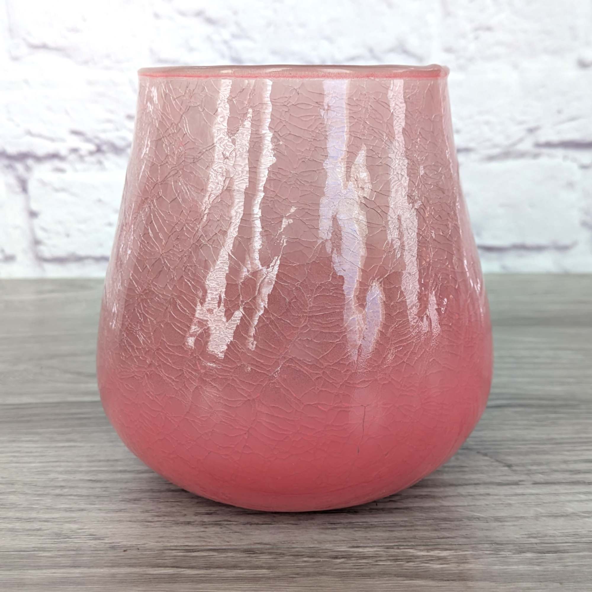 Hi Barbie! is A Ladybug Floral Exclusive bouquet.  This bouquet features