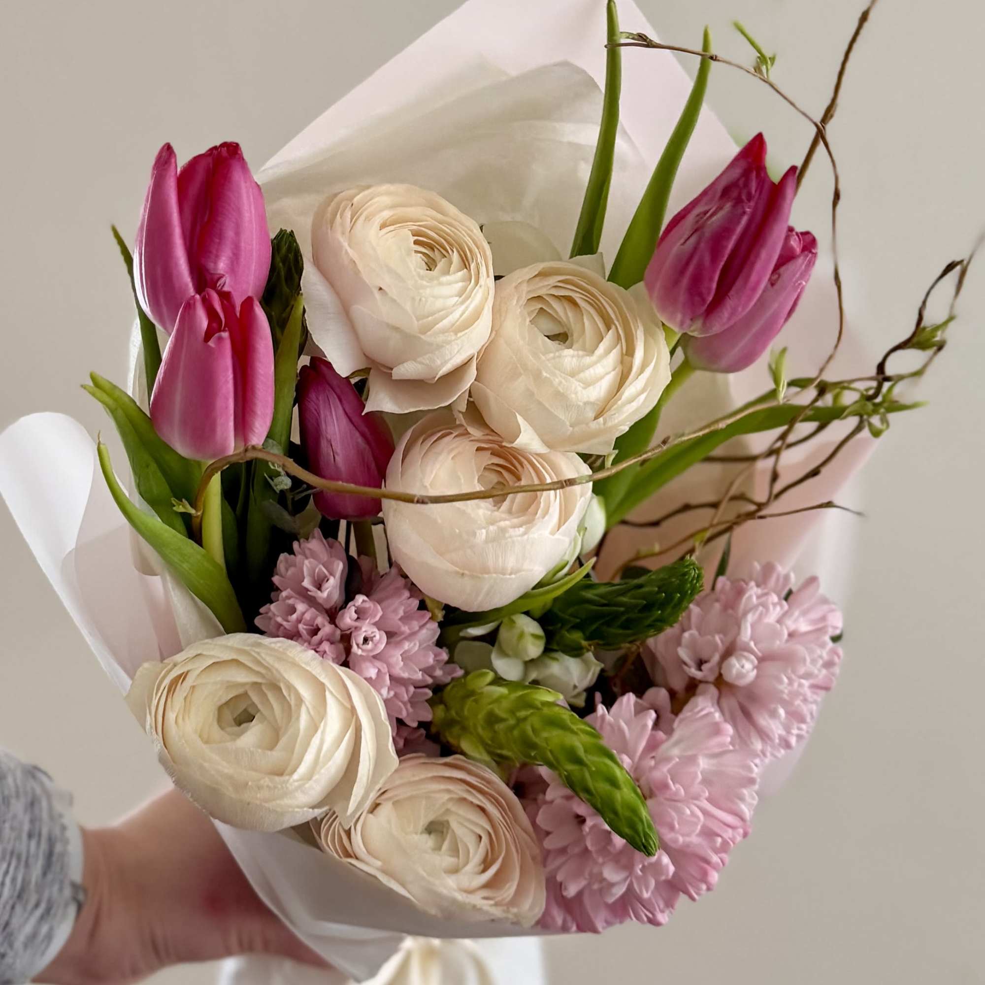 Soft and delicate spring bouquet
