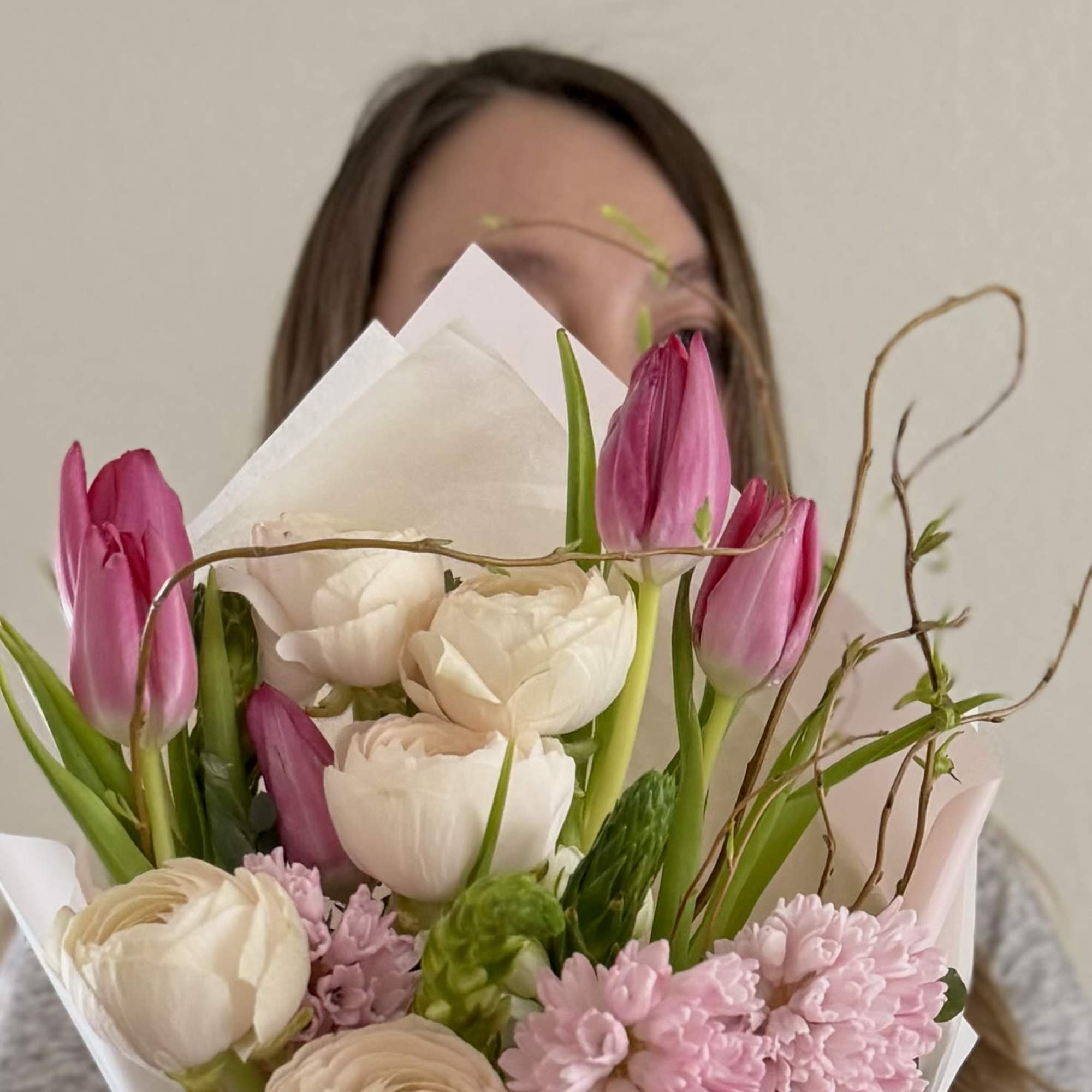 Soft and delicate spring bouquet
