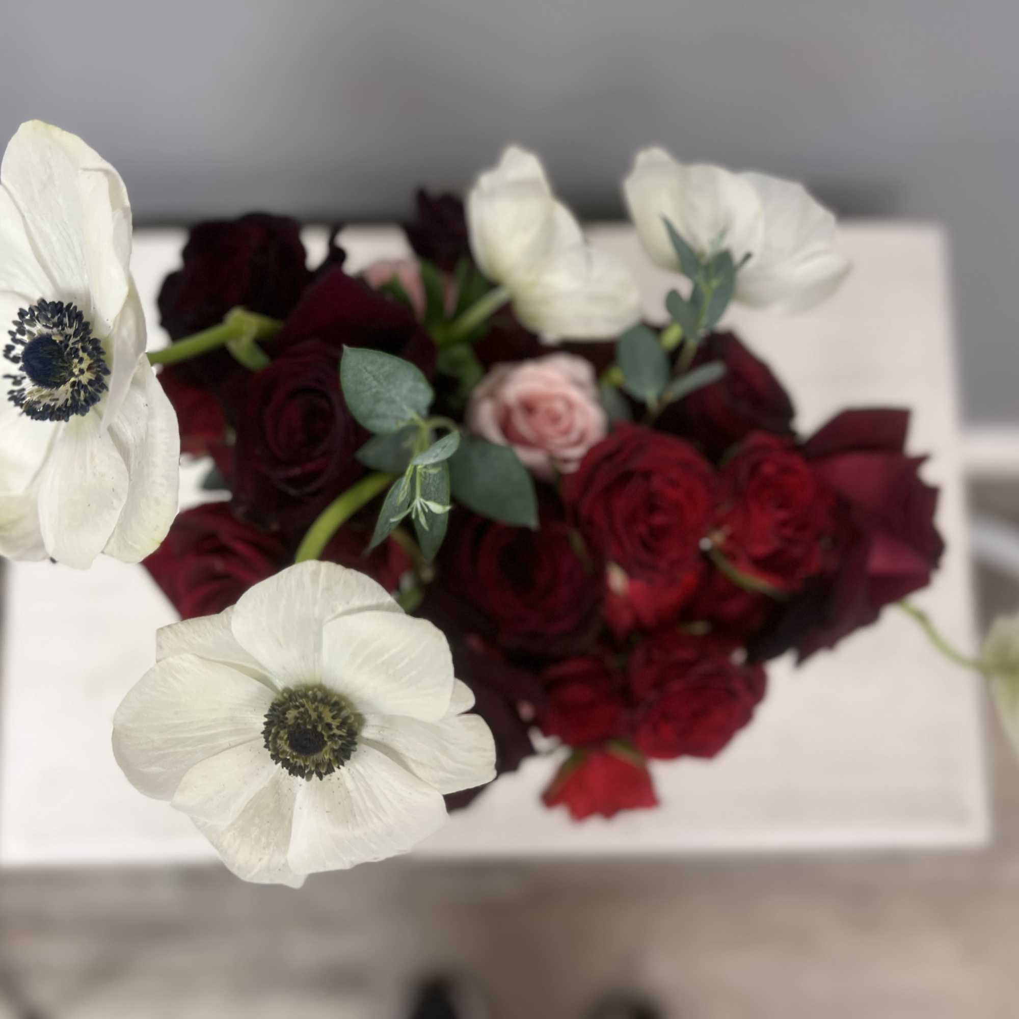 Golden Romance is a timeless expression of love and elegance. Designed in