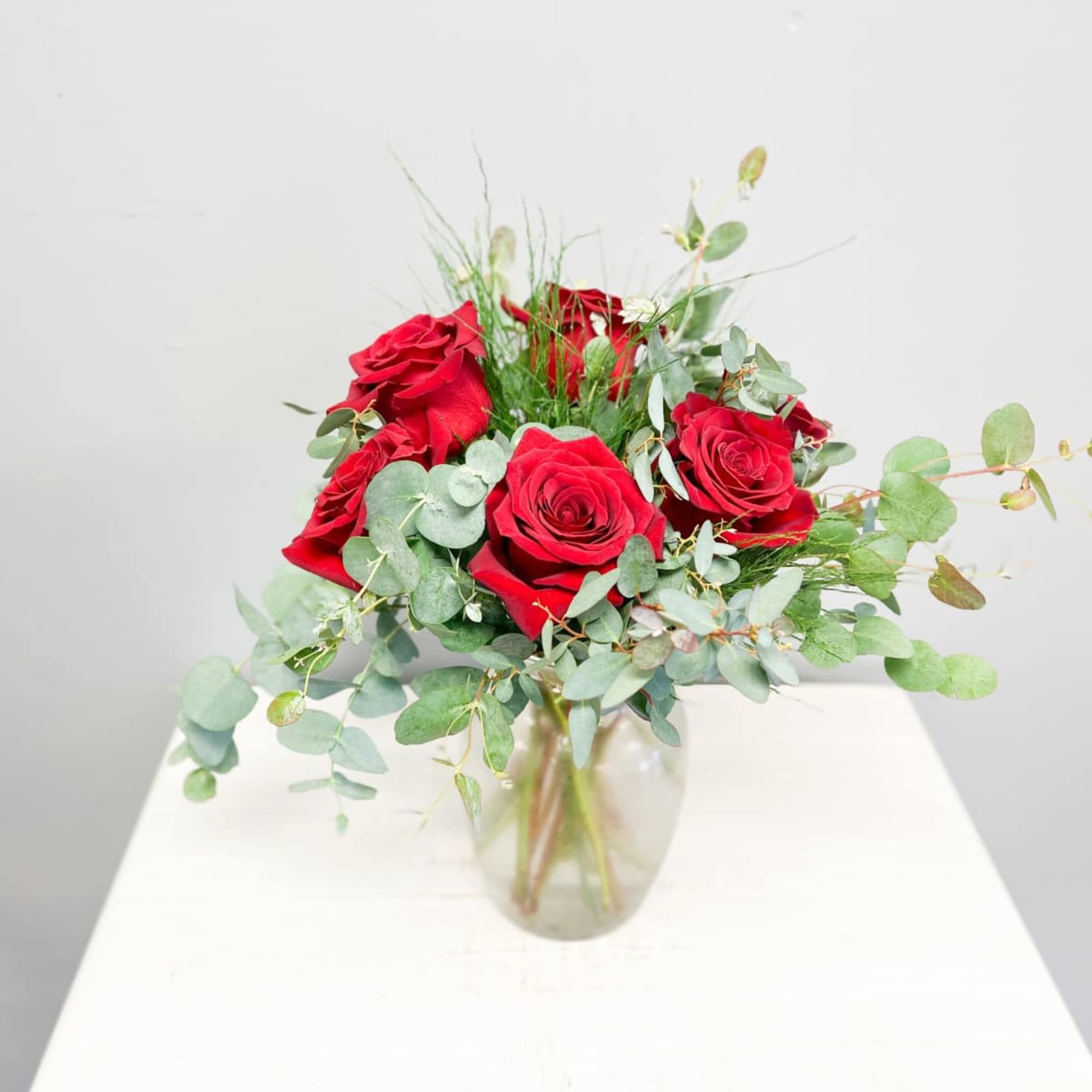 Let your love speak for itself with our Simply Romantic arrangement. This