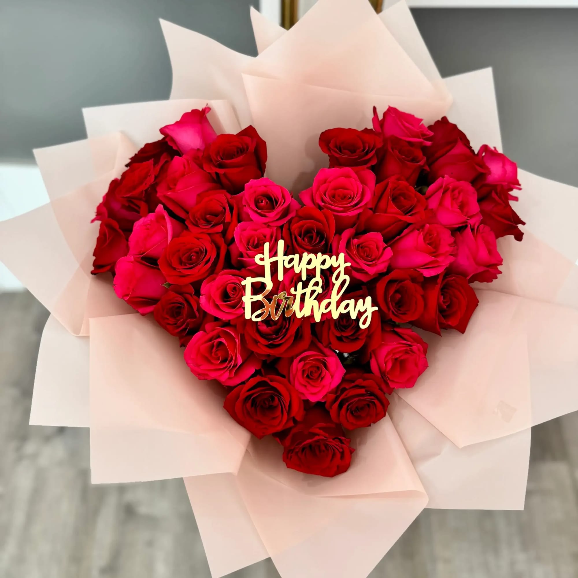 
 19 Roses - Premium Ecuadorian Heart Bouquet ( Standard)
40  Roses