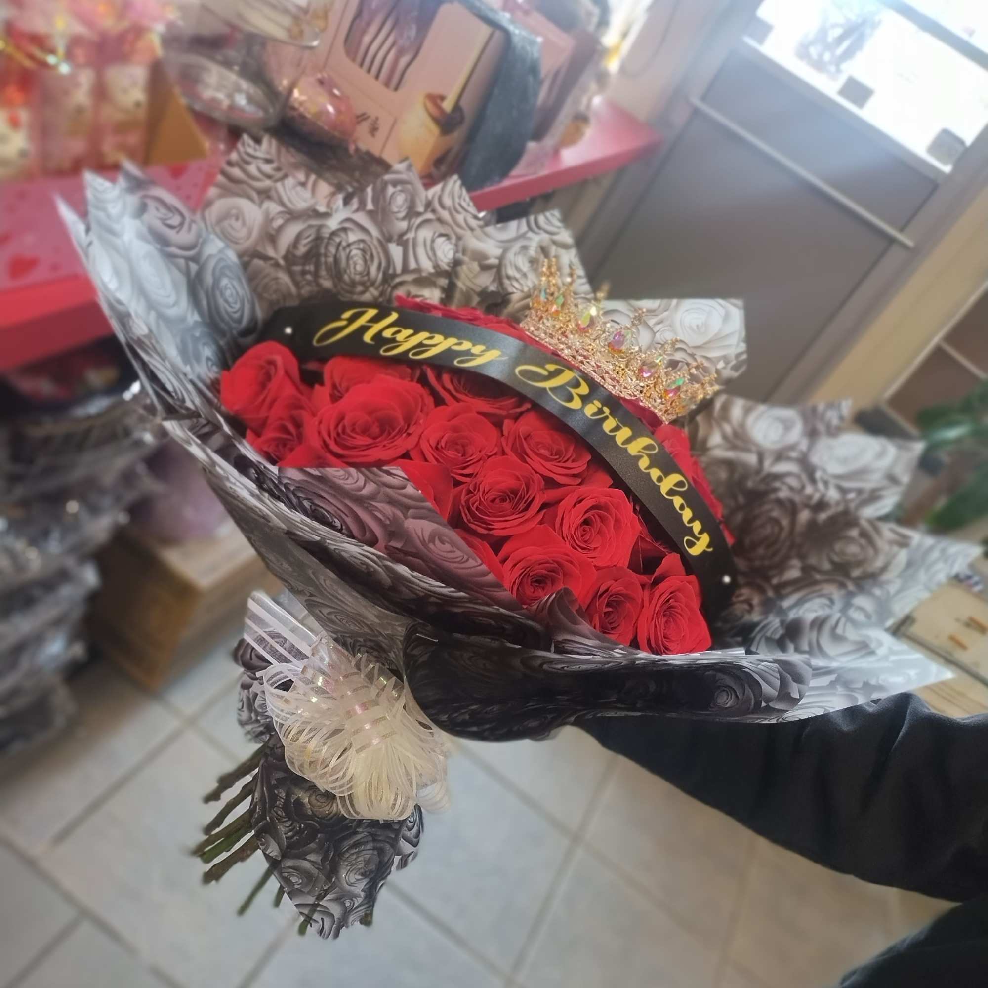 Todo lo que necesitas para es persona especial-
Elaborado con la Pasion que