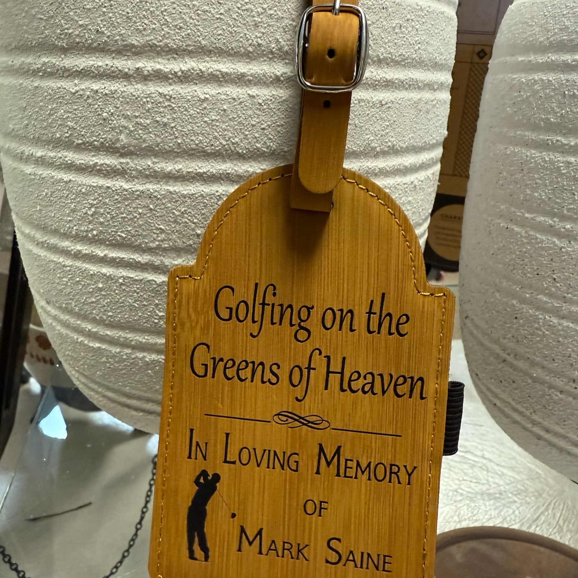 Laserable Leatherette Golf Bag Tag with 3 Wooden Tees
Can be engraved on