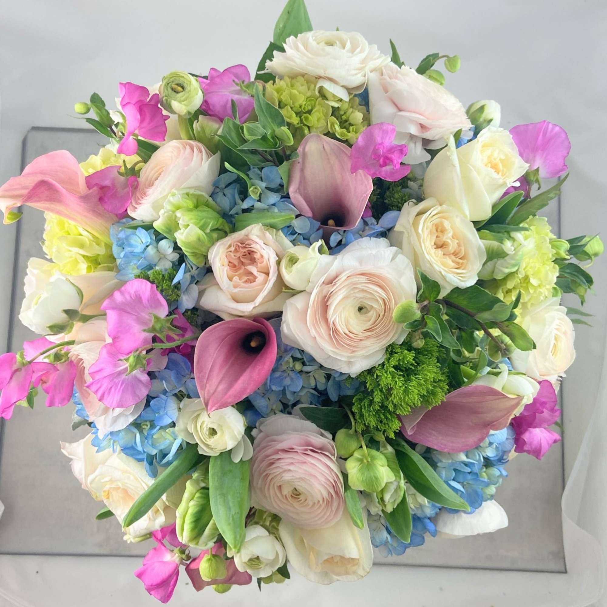 Reminiscent of the lush gardens that adorn the English countryside, Chelsea Garden