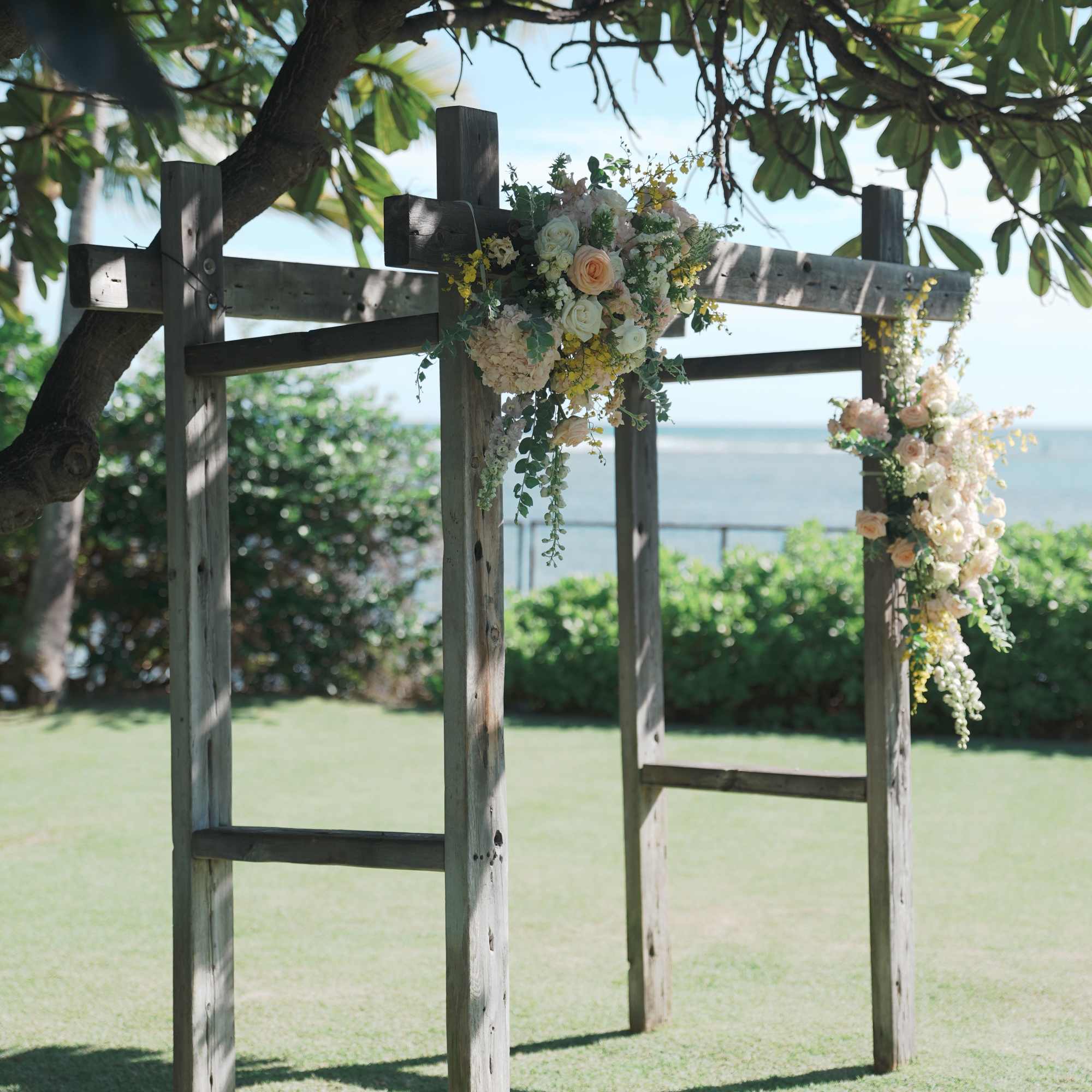 Fresh, vibrant, and joyfully harmonious &mdash; Spring Sonata is a floral arch