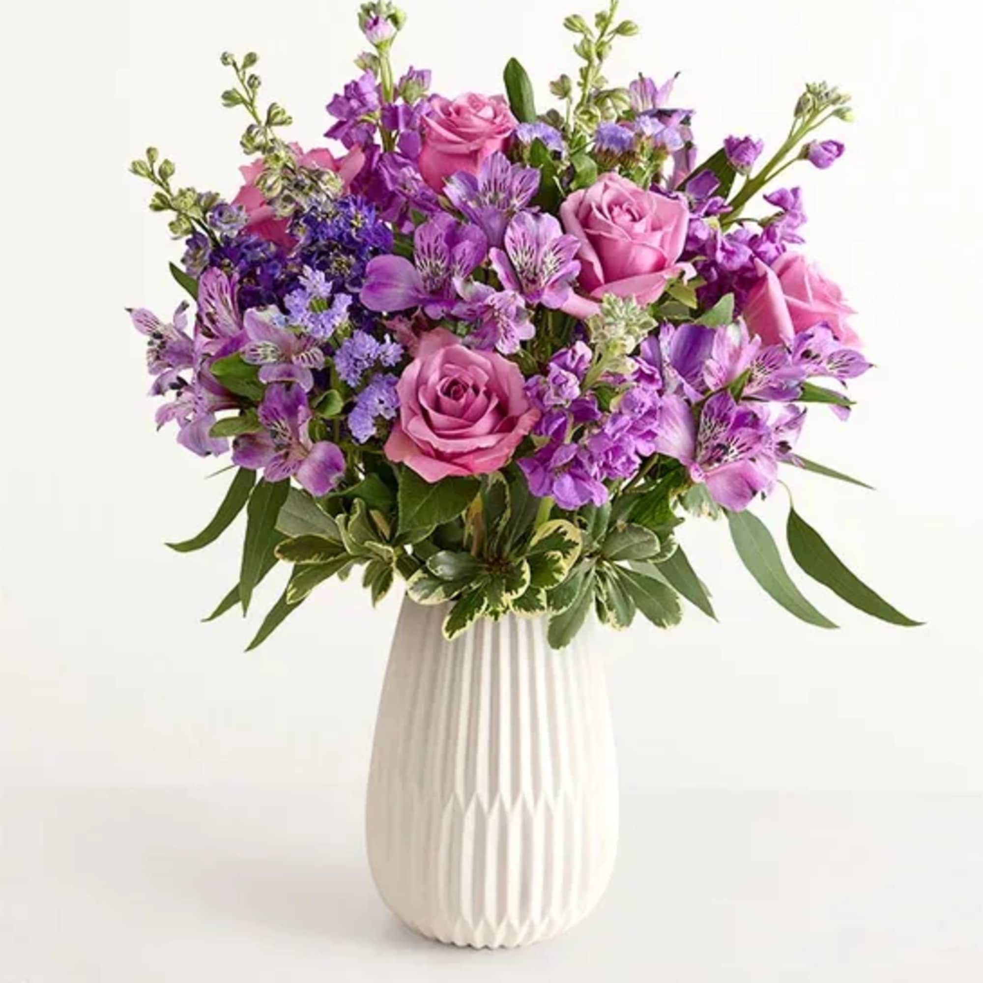 Send a sweet, thoughtful expression with our everyday bouquet. Hand designed by