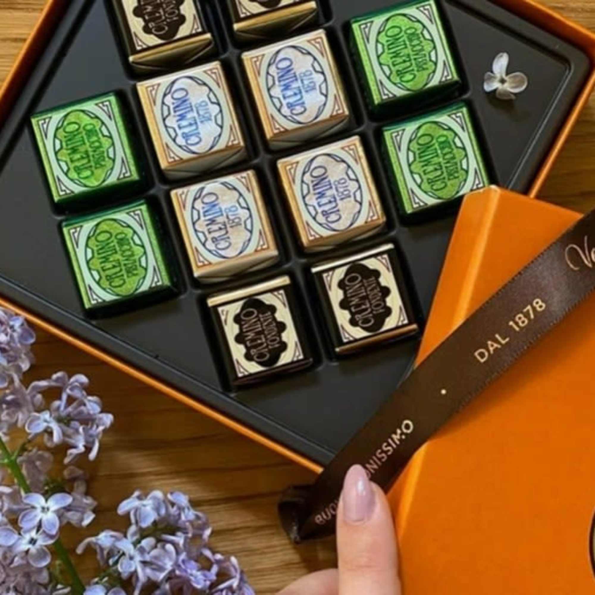 Venchi's Murrine Luxury Gift Box blends Italian elegance with gourmet tradition, inspired