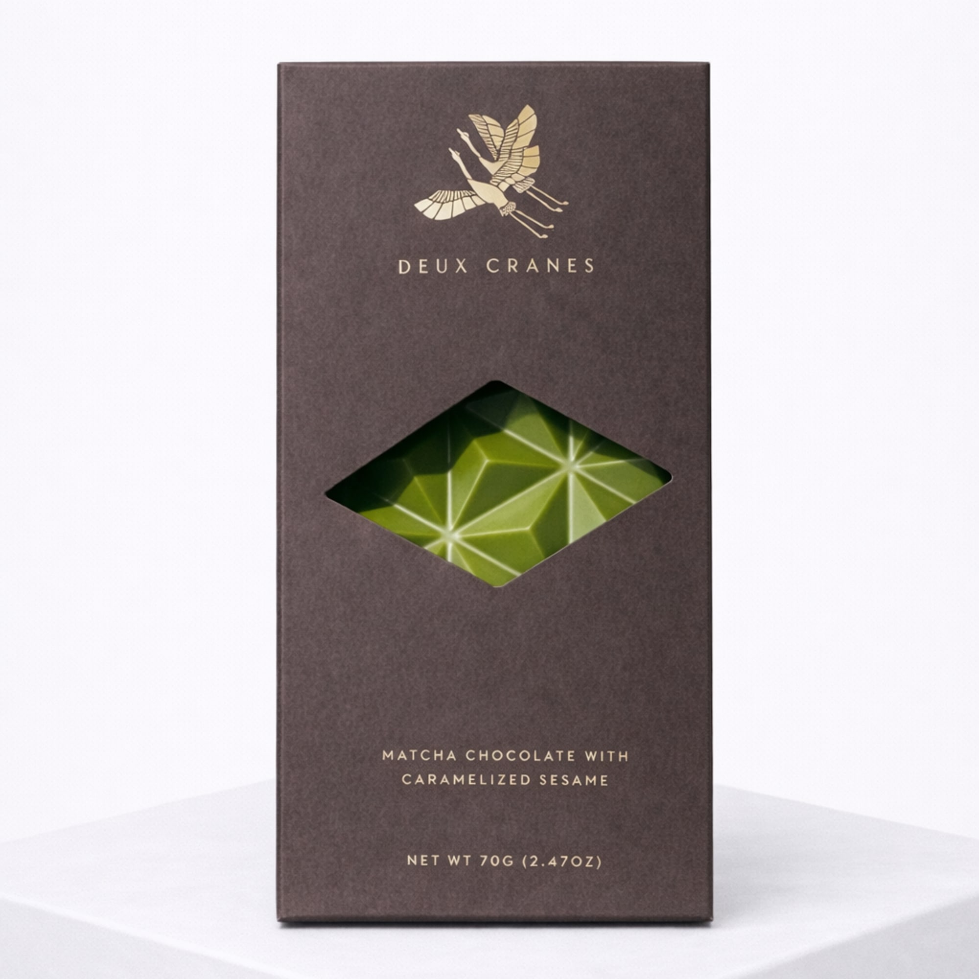 An elegant fusion of tradition and indulgence.
This handcrafted matcha chocolate bar blends