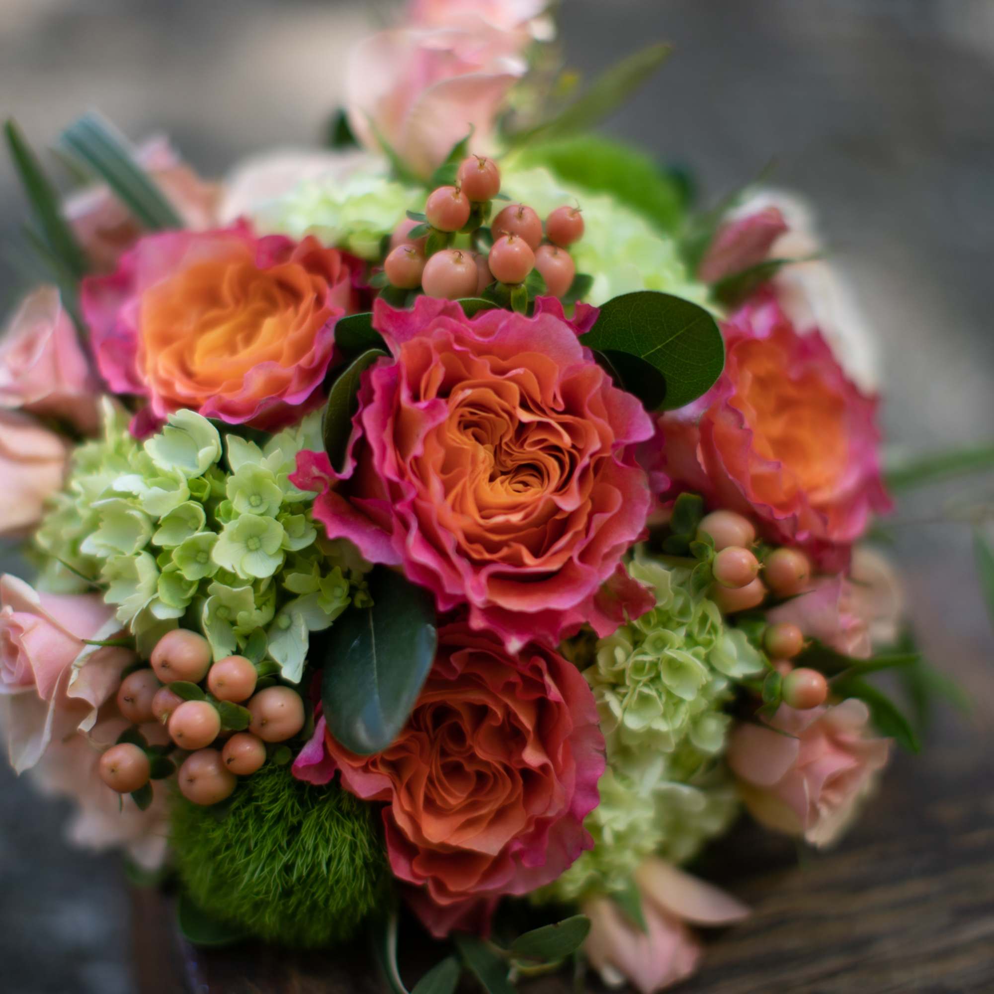 Please let us know the attire color and we will manicure the