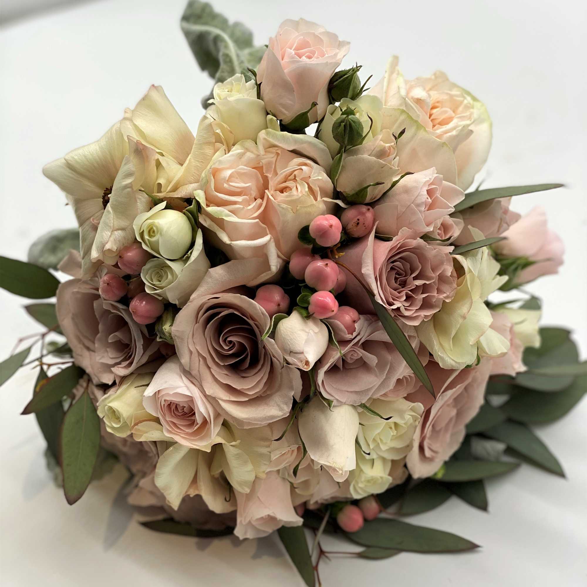 A lush mix of pinks, creams and whites!