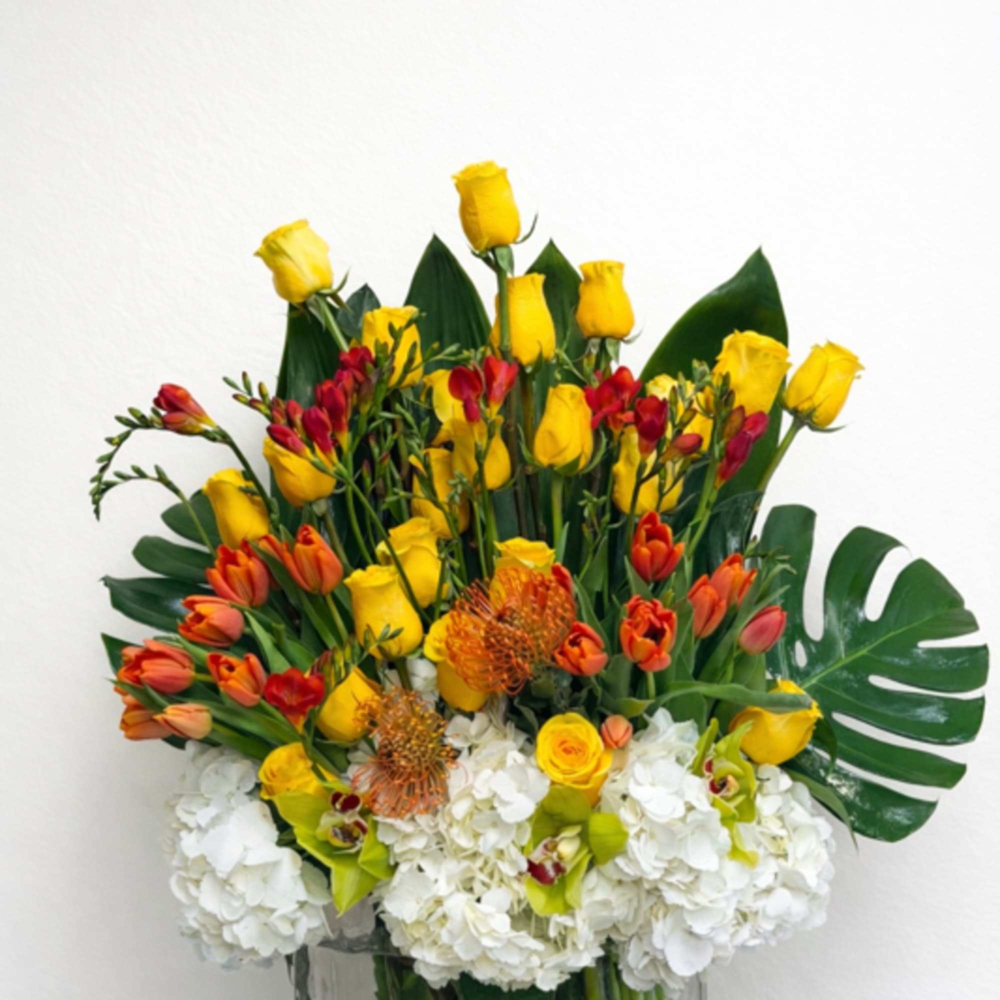 A vibrant and elegant arranged inspired by warm tones of a sunset