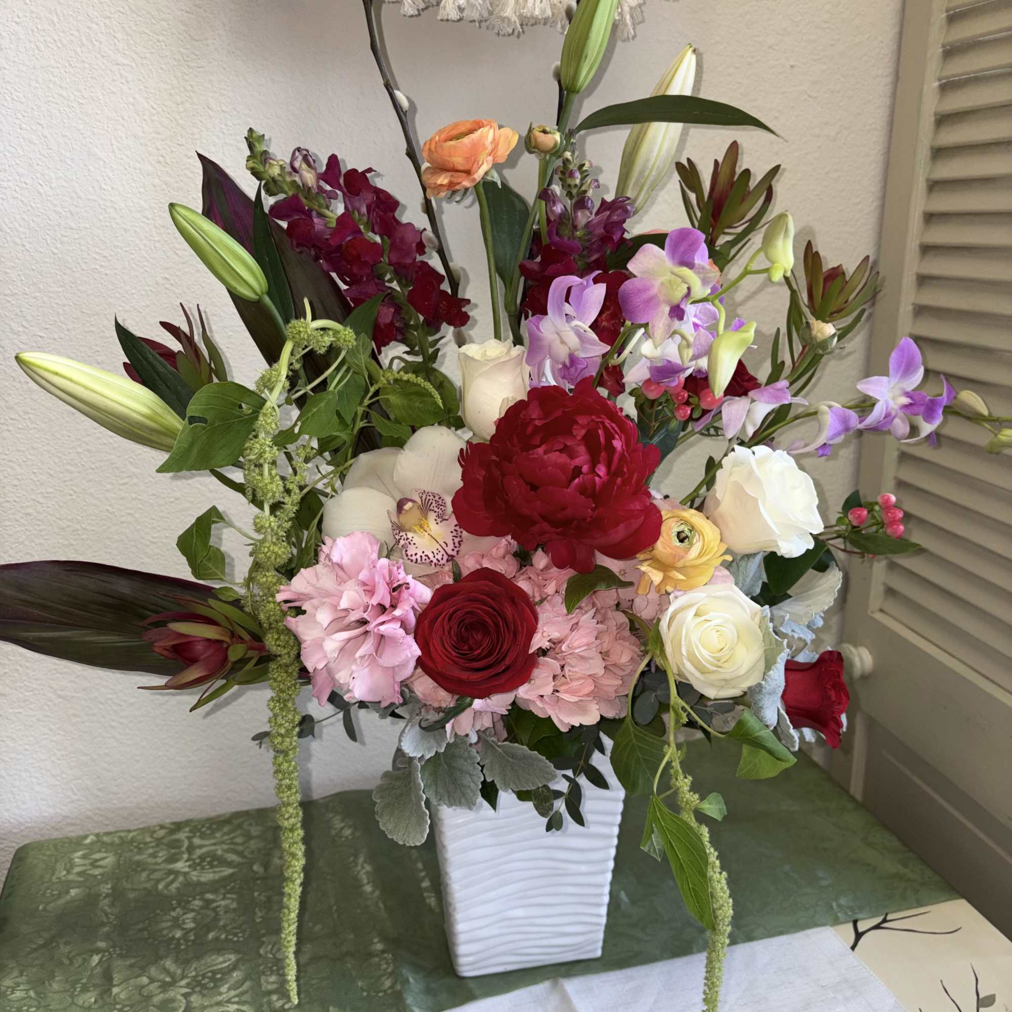 This truly romantic design will sweep your significant other off their feet.
Recipe: