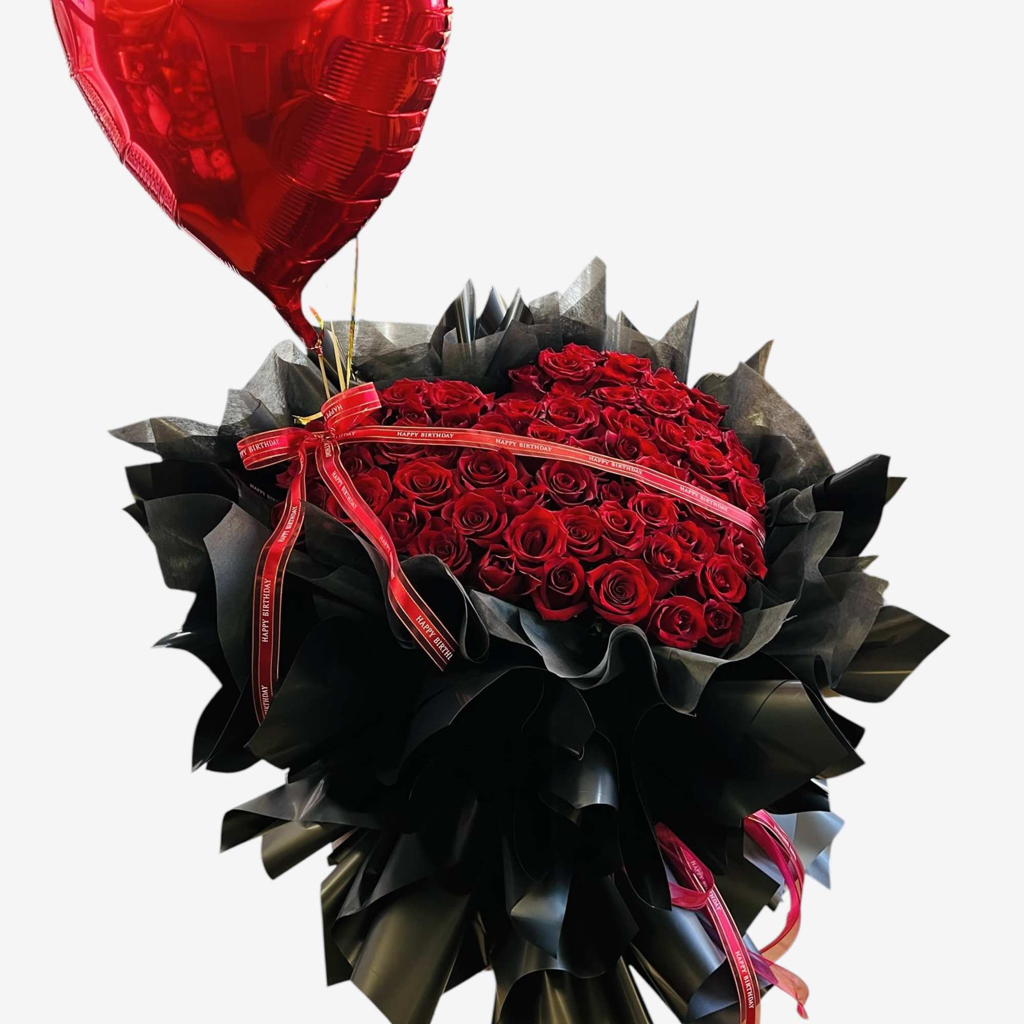 66 steams roses （ color optional.Please schedule order ahead.)
Comes with 3pc Heart