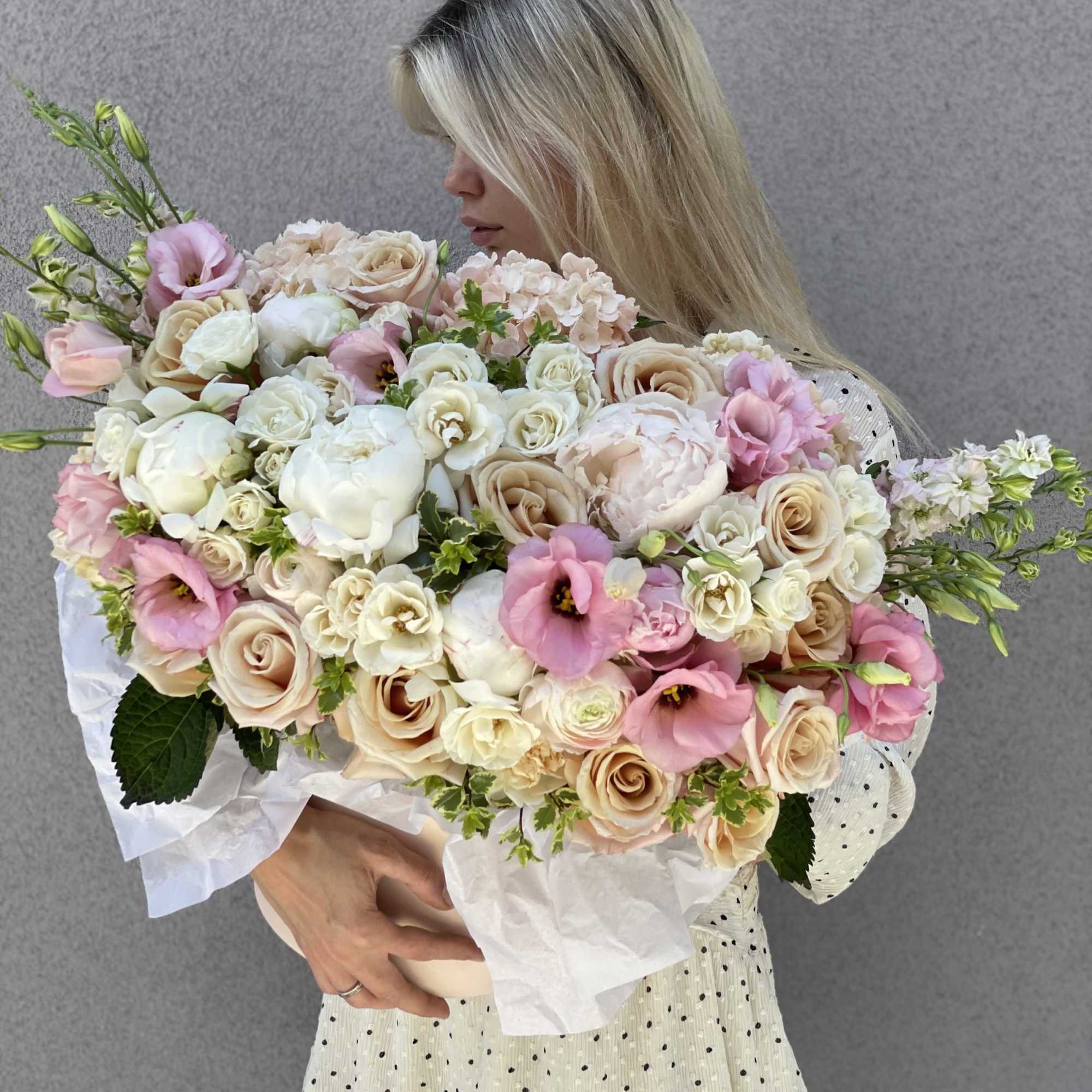 Luxury flower delivery in Los Angeles. Our elegant Box N5 Chanel is