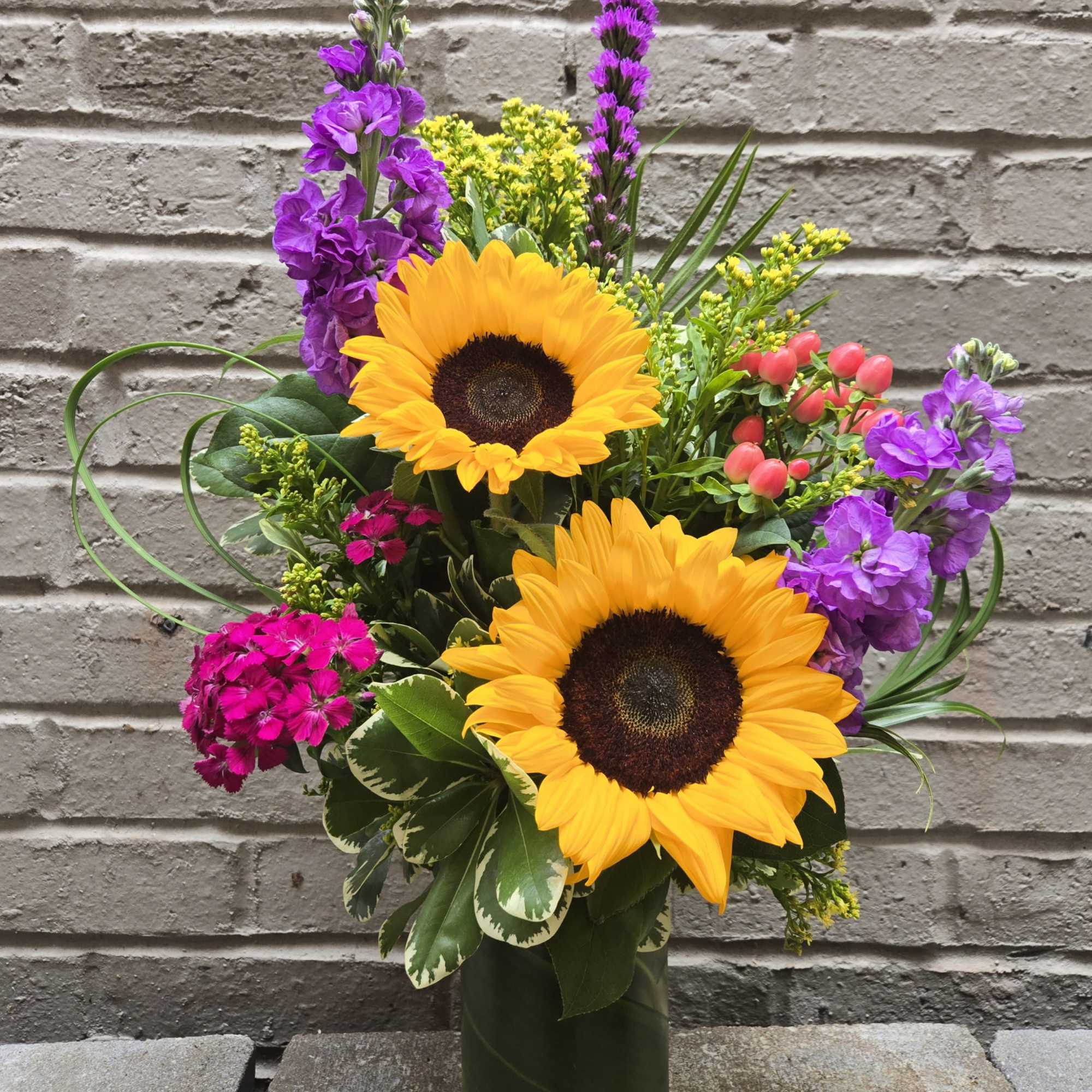 Midwest Meadow is a gorgeous, sunny assortment of garden flowers in vibrant