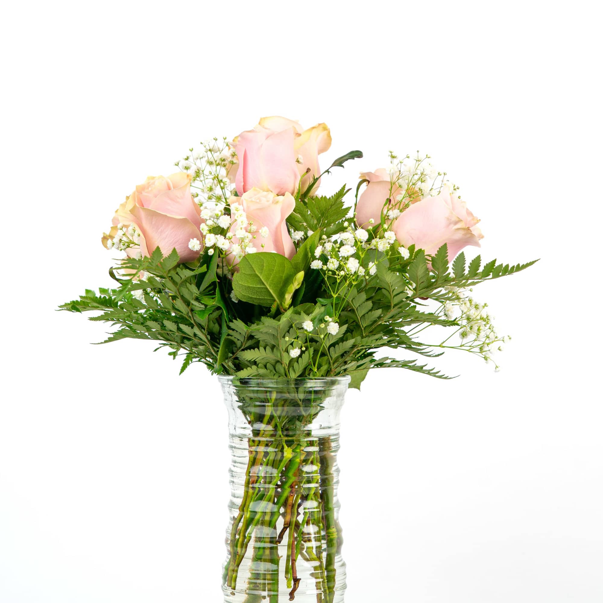 Looking for a classic and feminine arrangement of roses to celebrate someone