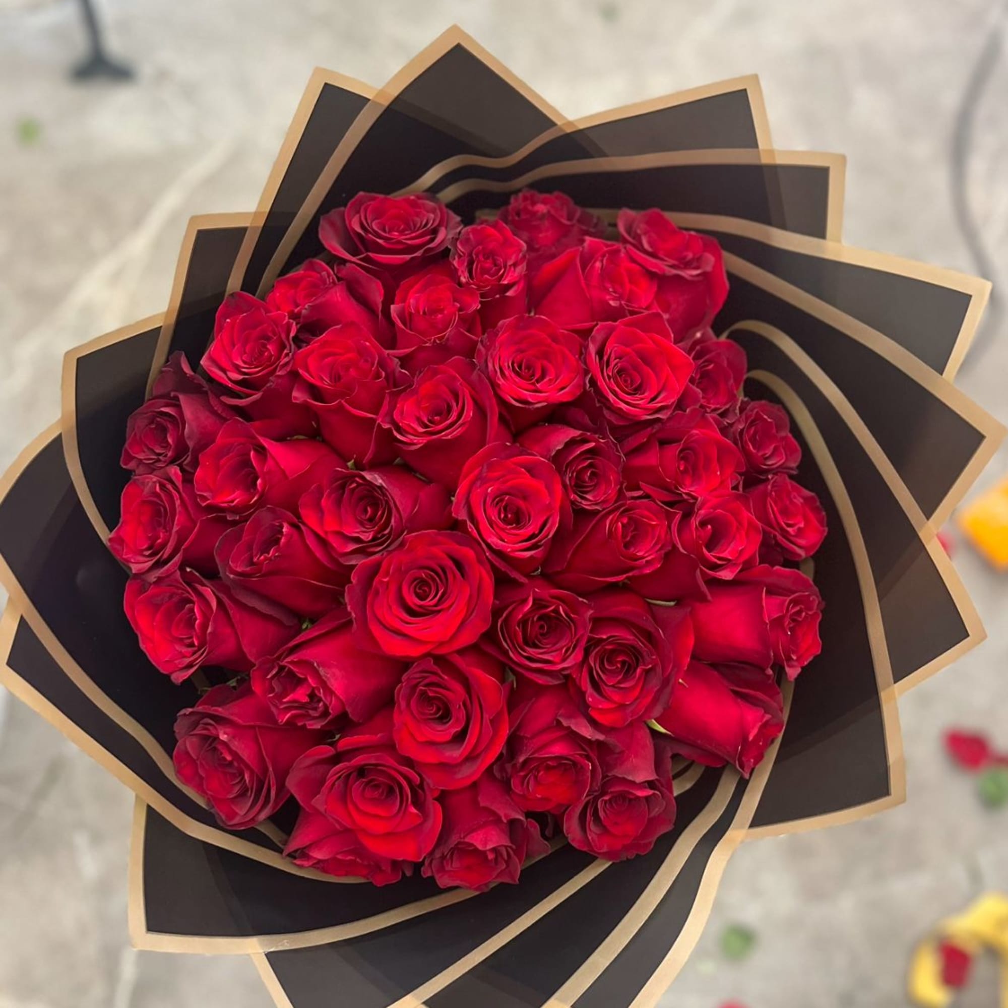 STANDARD: 50 Roses
DELUXE: 100 Roses
PREMIUM: 150 Roses 

 Let me know in
