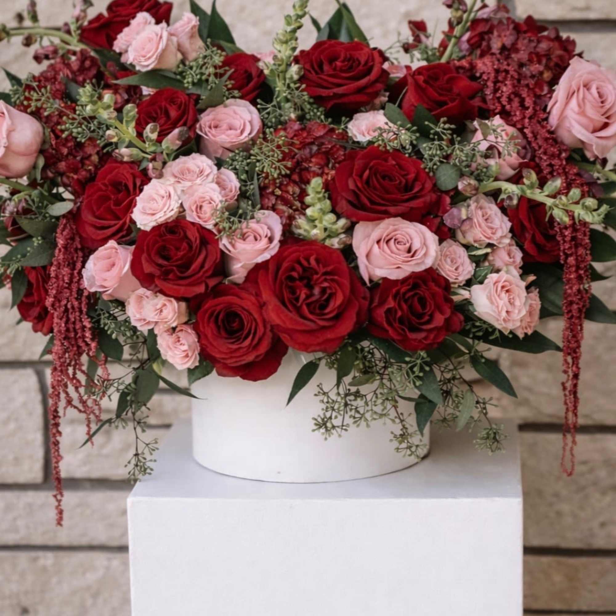 A timeless expression of romance and elegance. Blushing Romance is designed to