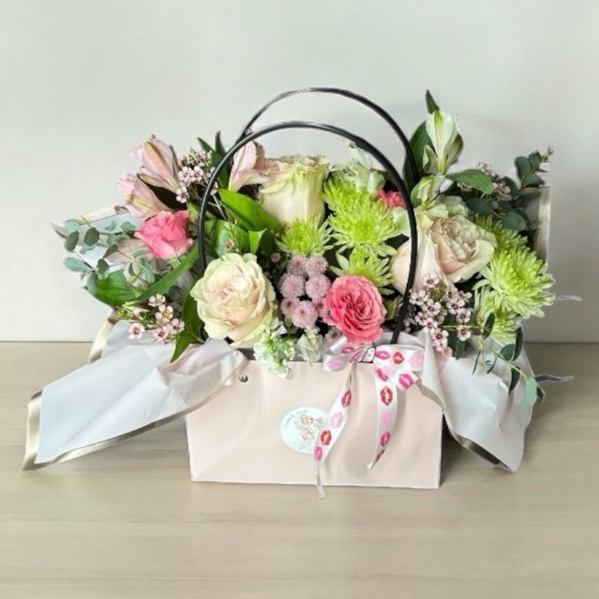 Experience the beauty of personalized floral artistry with our Designer's Choice Flower