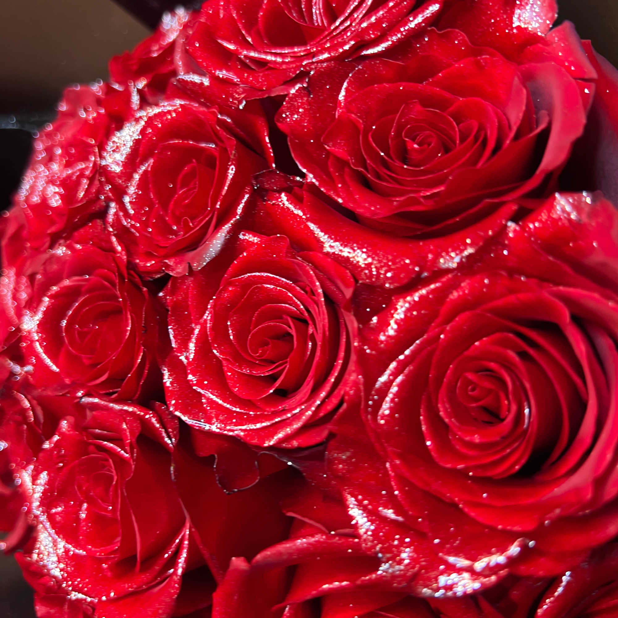 A bold and elegant design that speaks for itself. This bouquet features