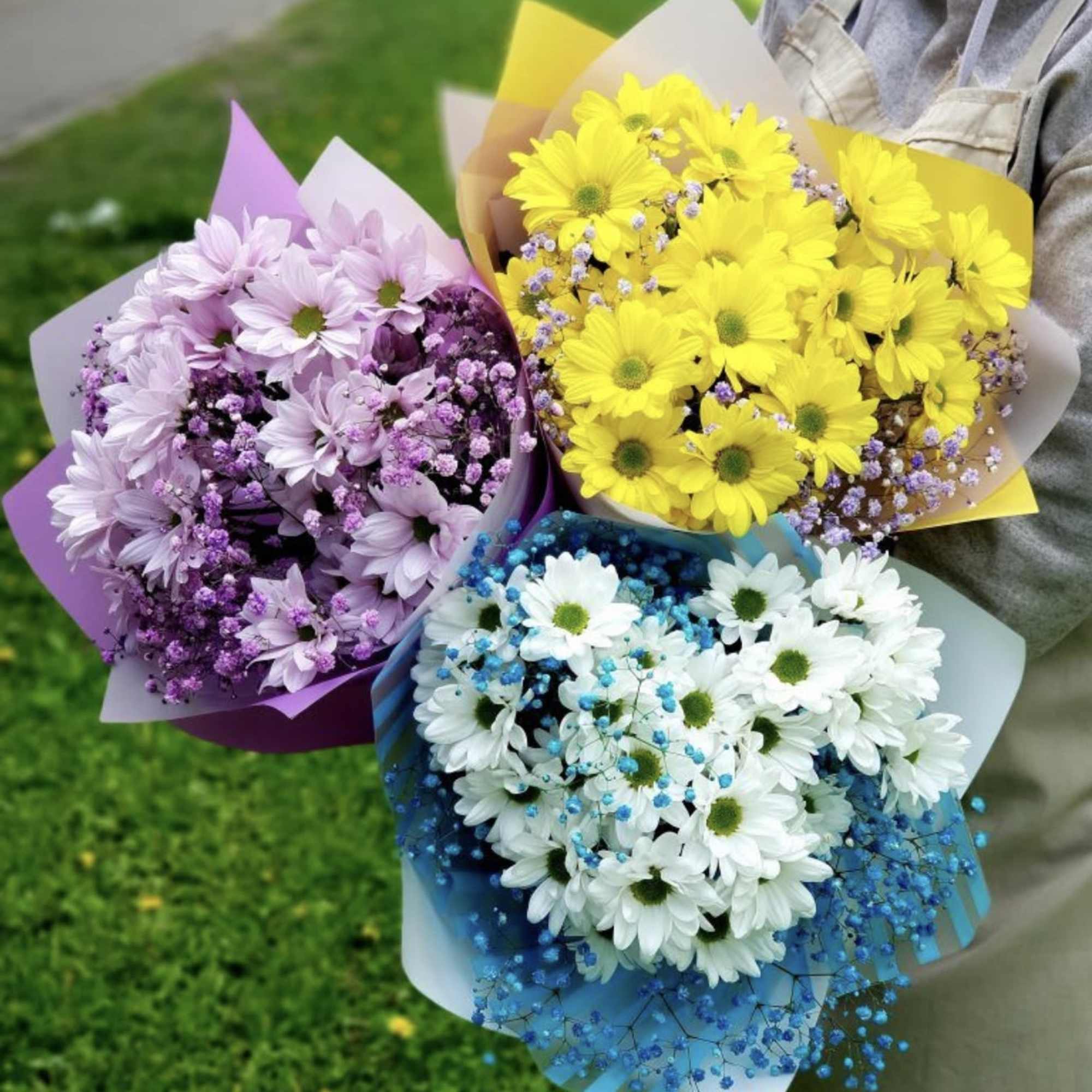 Beautiful bouquet of varied flowers! Colors carefully combined! Wrapped in paper and