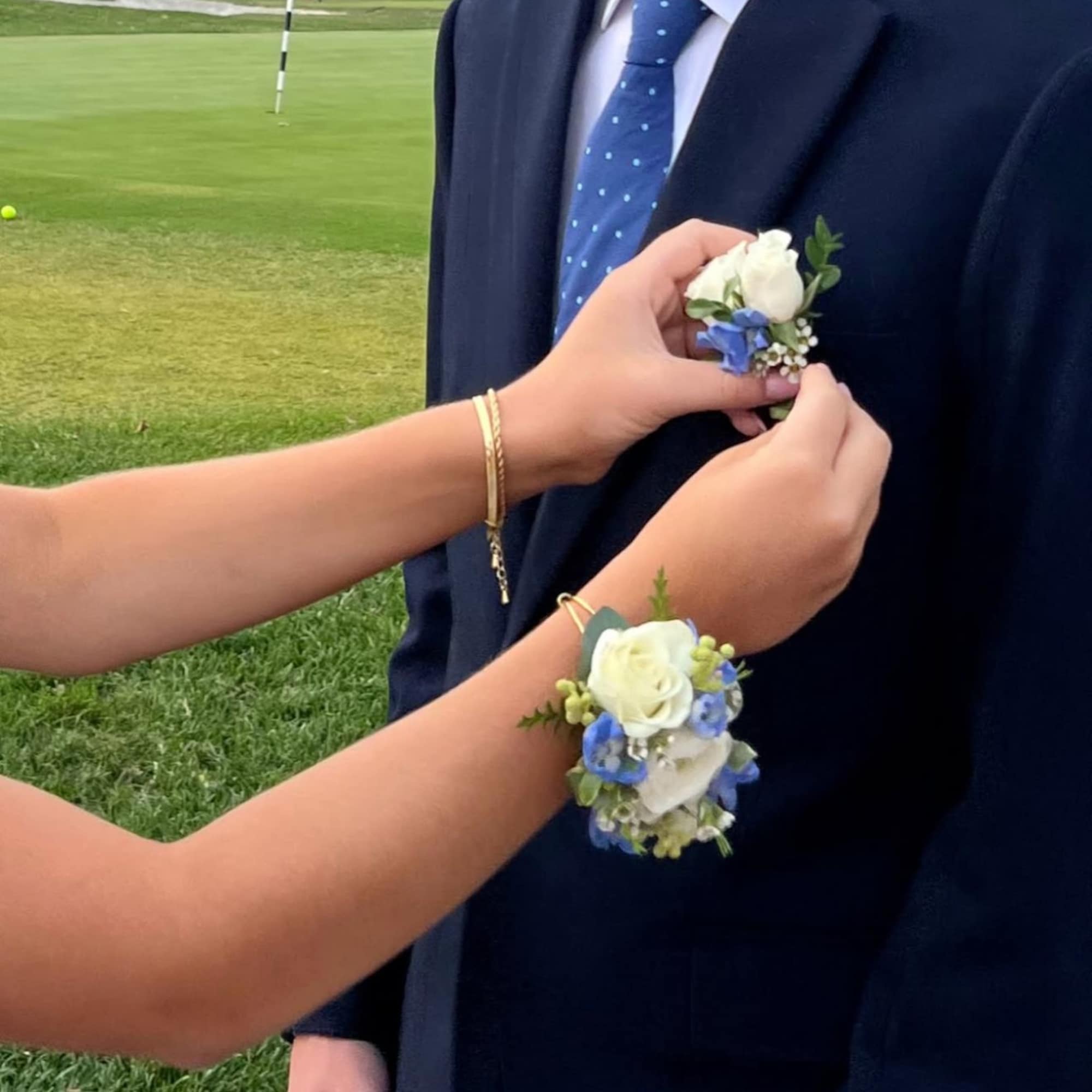 Homecoming &amp; Prom Wrist Corsages
Add the perfect finishing touch to your look