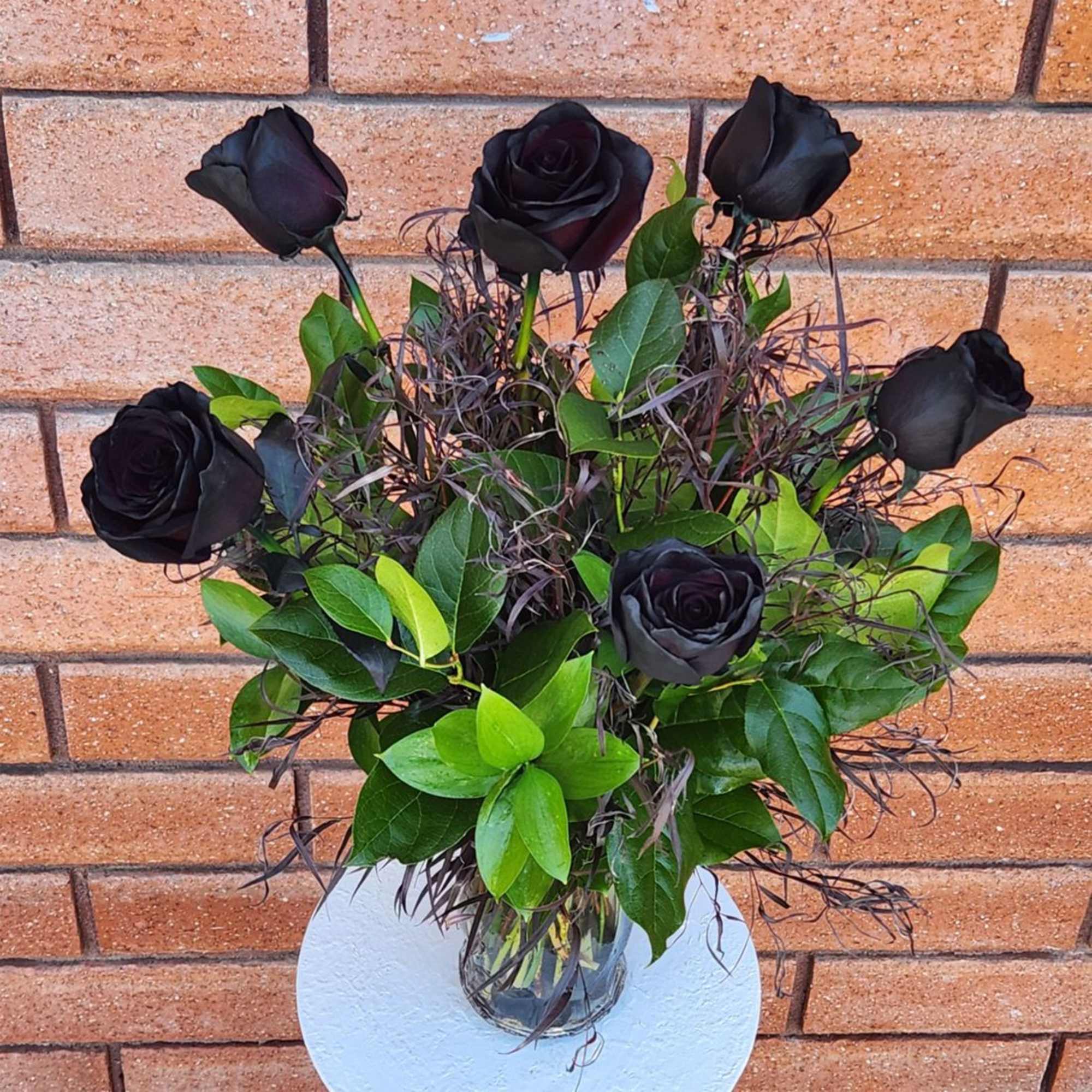 Enchanted Black Rose Vase

Dramatic, elegant, and unforgettable &mdash; our Enchanted Black Rose
