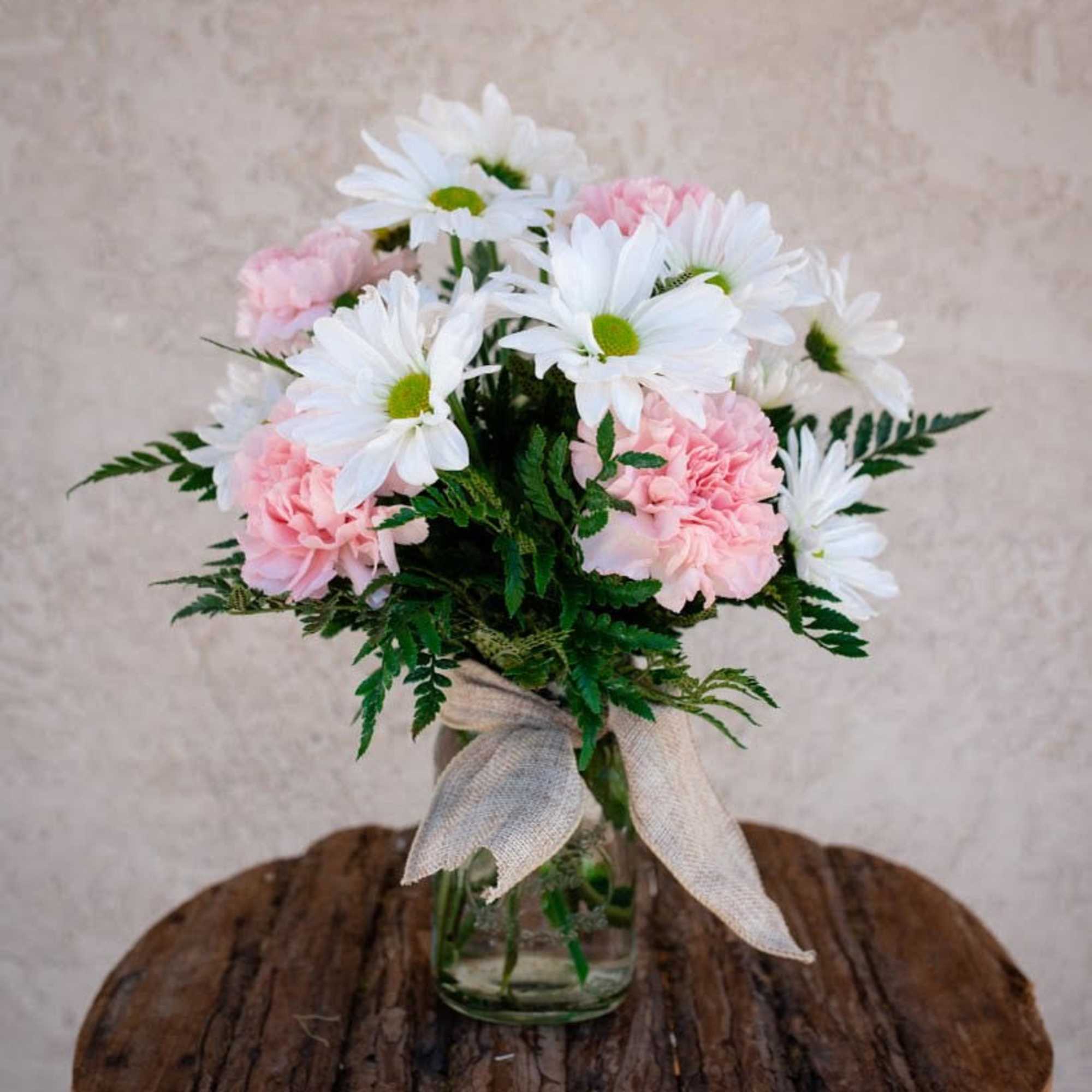 Who wouldn't love an adorable POP of cute daisy mums and sweet