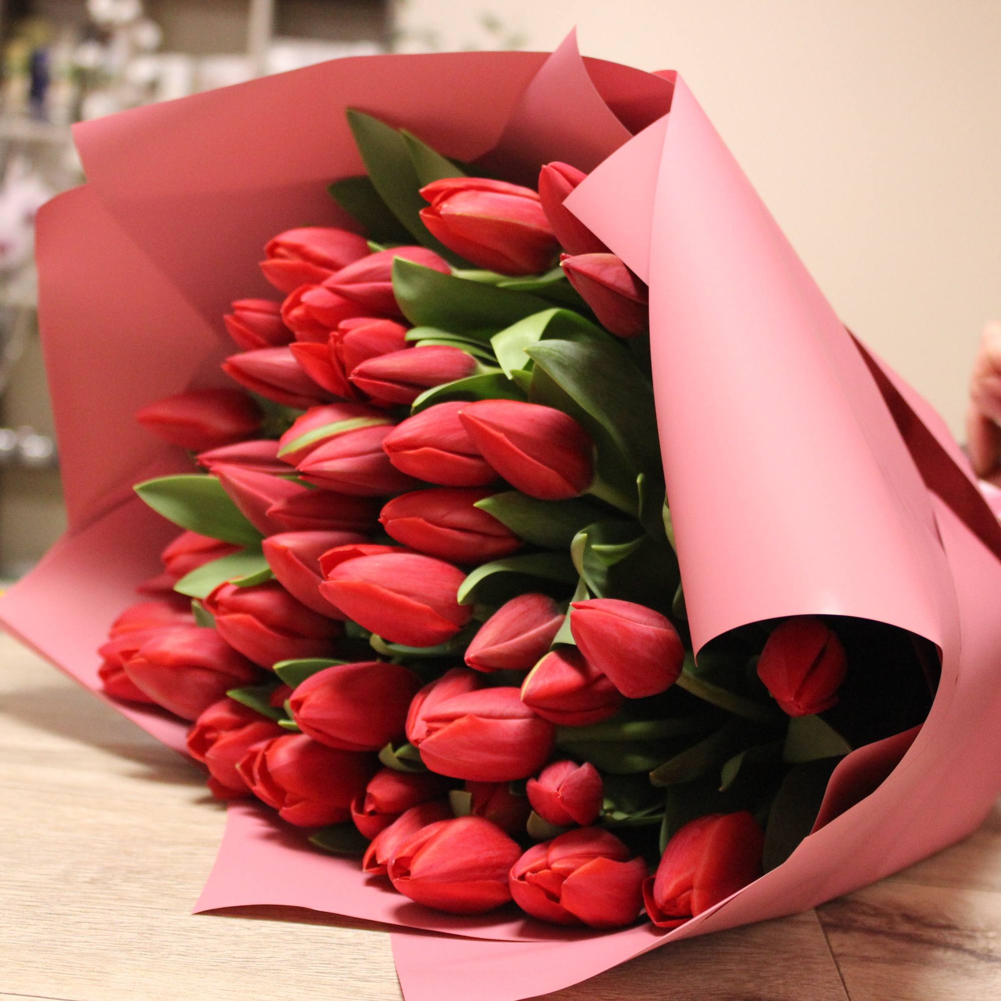 Designed with a natural, effortless style, this bouquet allows the flowers to