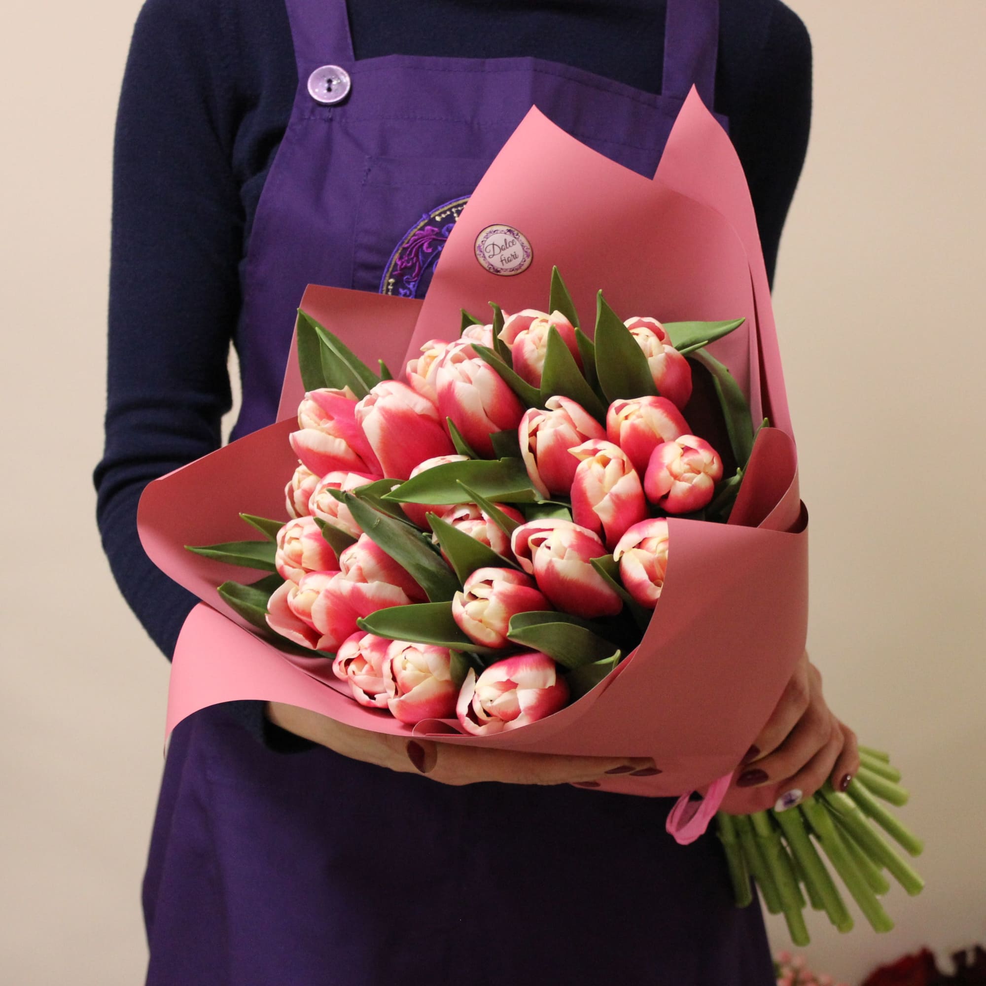 Designed with a natural, effortless style, this bouquet allows the flowers to