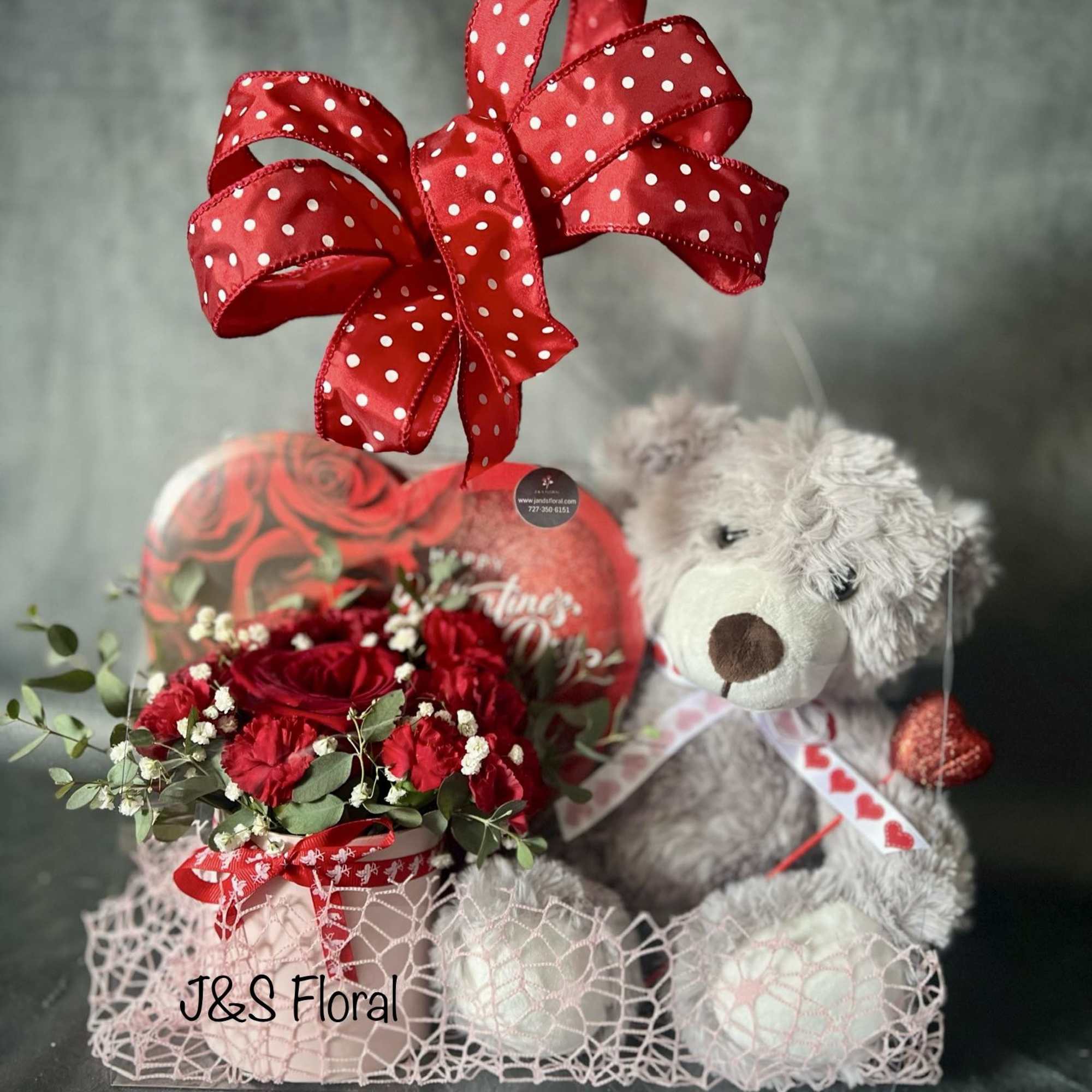 Introducing our exquisite Tender Love &ndash; where elegance meets nature's beauty. Embrace