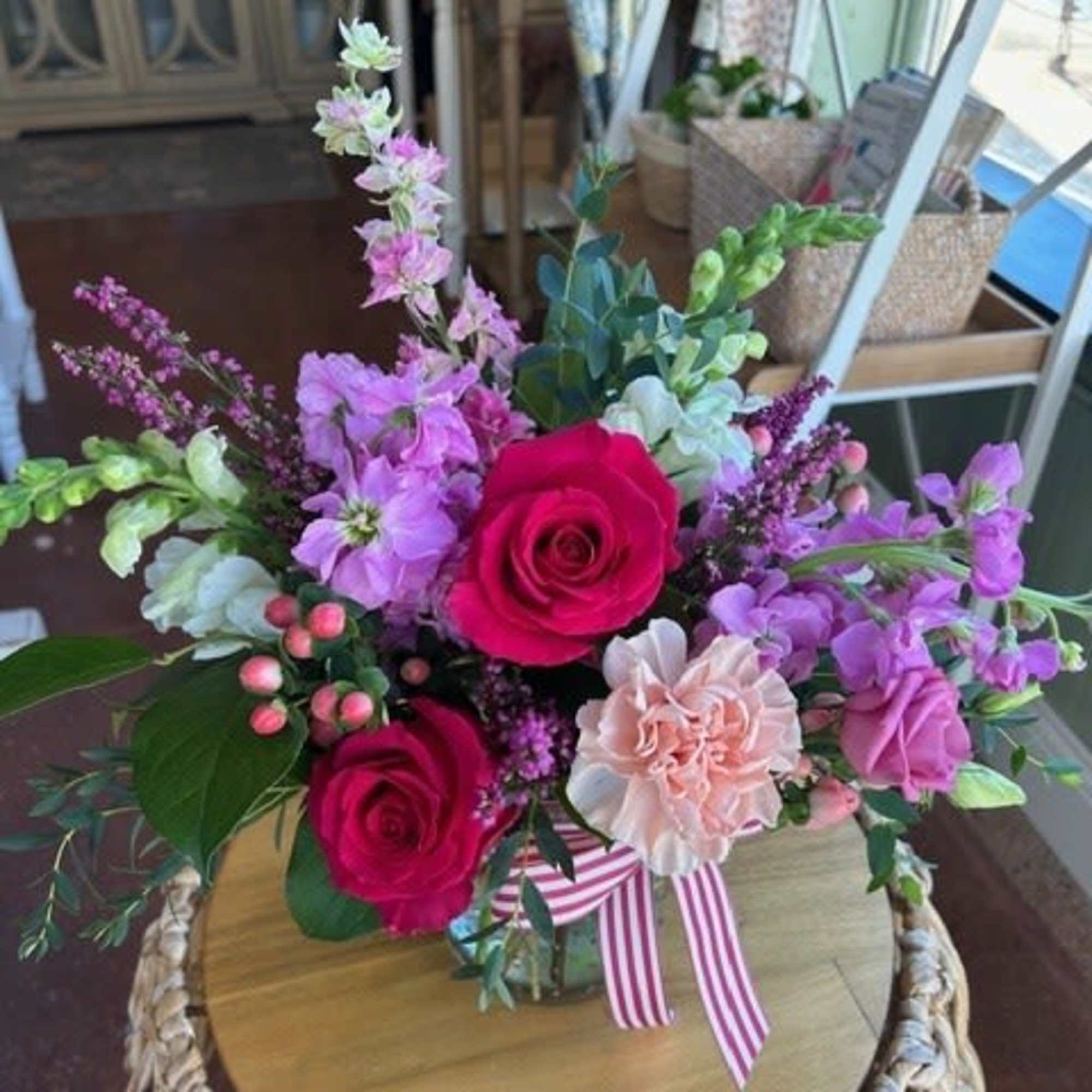 Mixture of colorful, seasonally appropriate flowers 