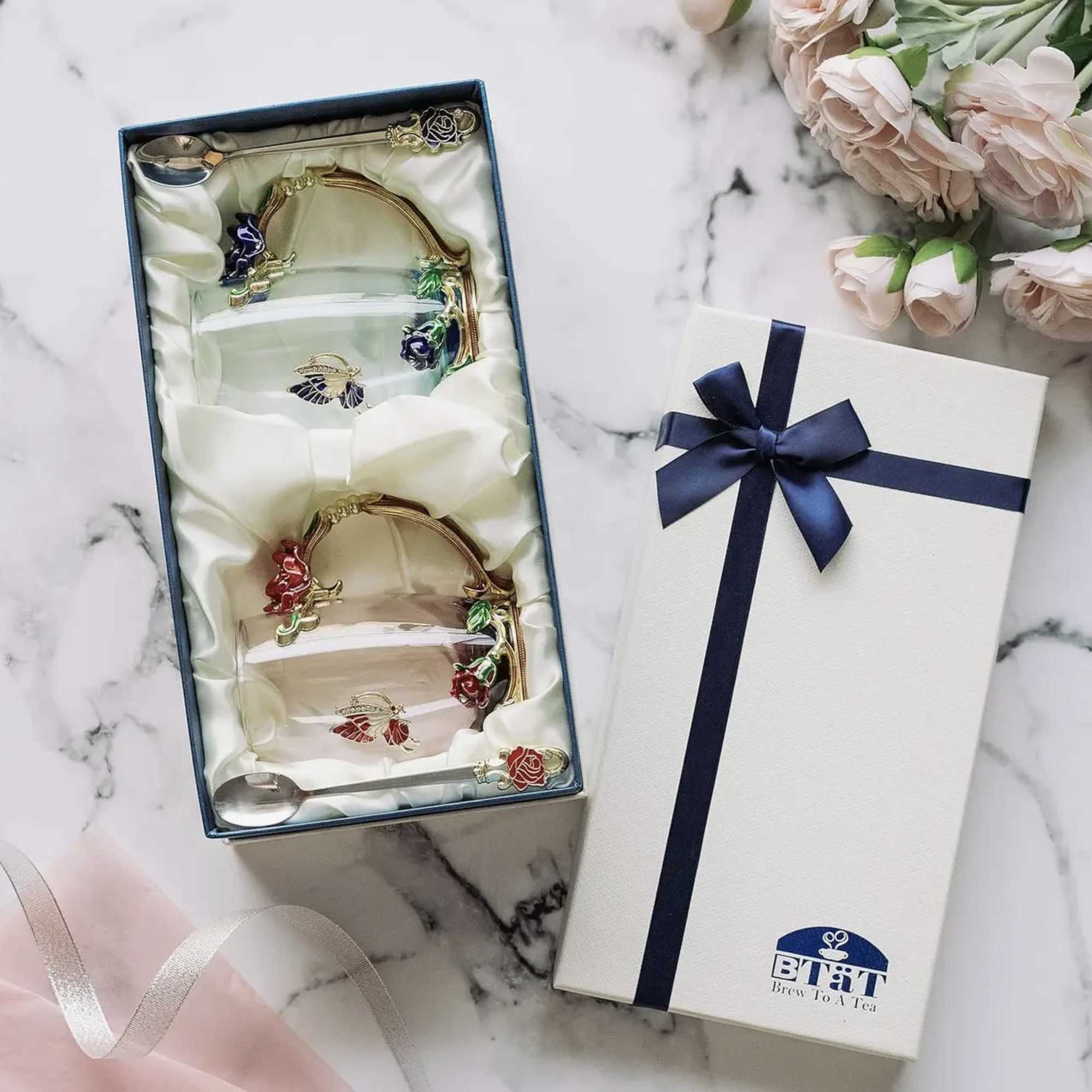 Enjoy tea with elegance using this handmade glass tea cup set featuring