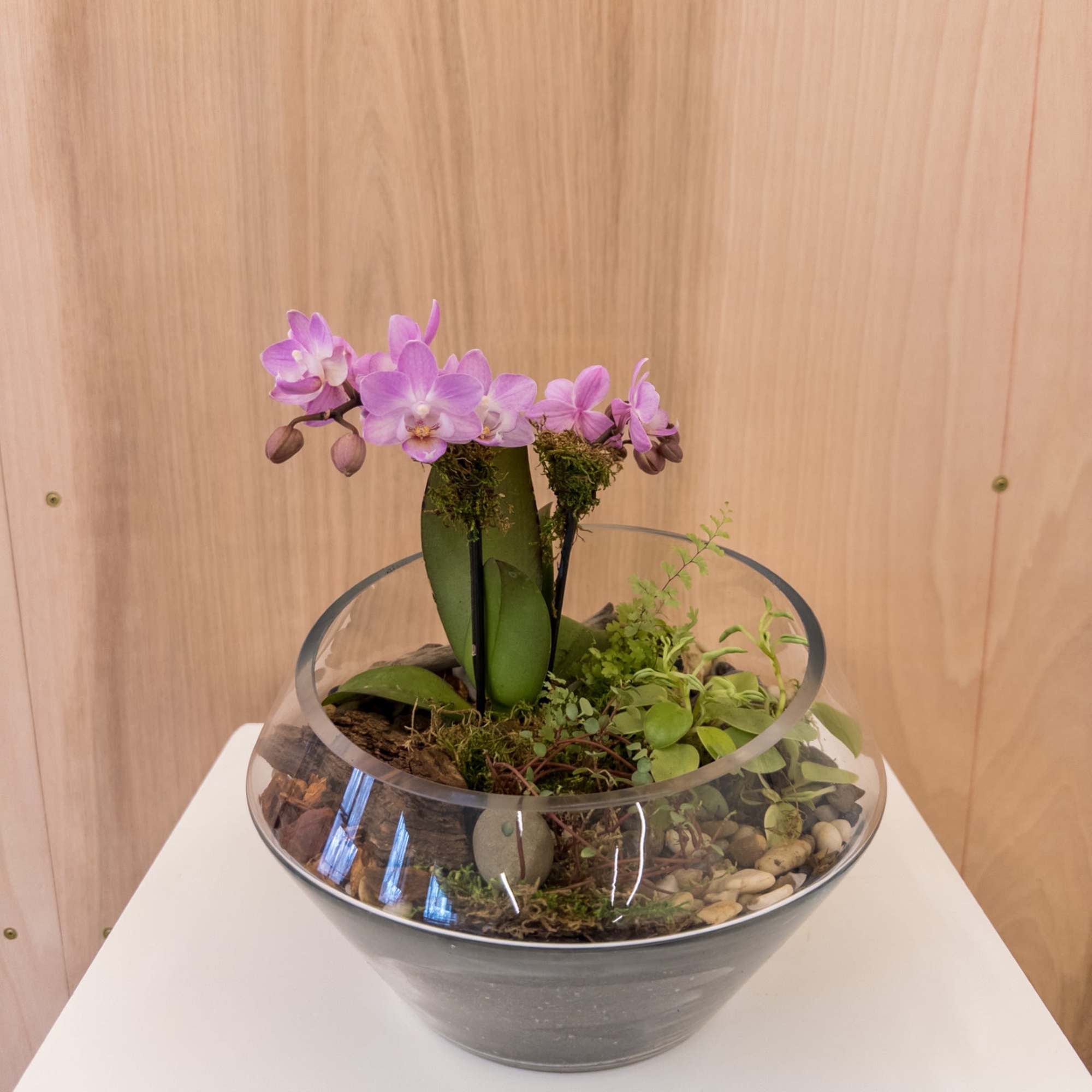 These one of a kind displays are sure to impress the recipient.